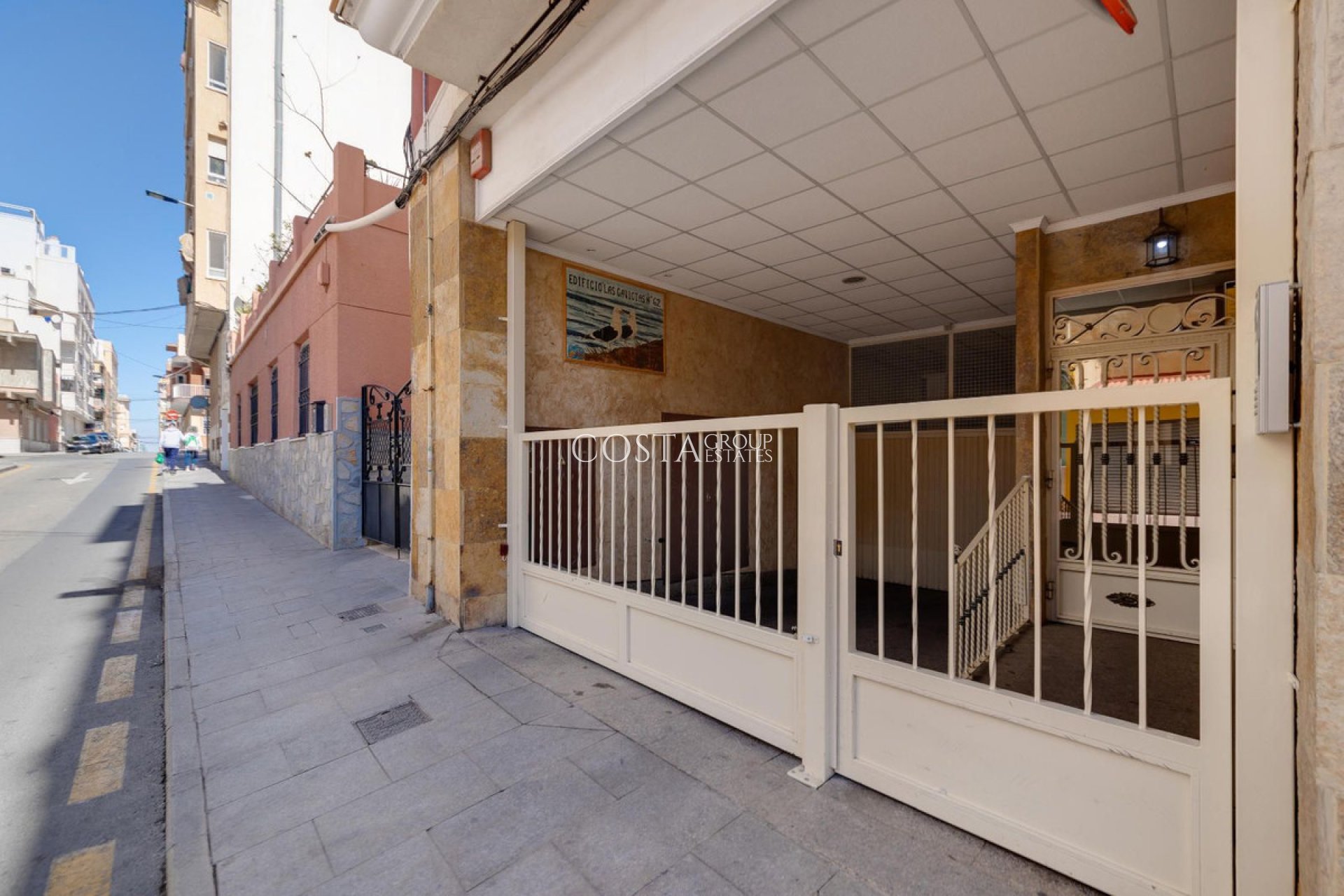 Odsprzedaż - Apartments -
Torrevieja - Torrevieja Centro