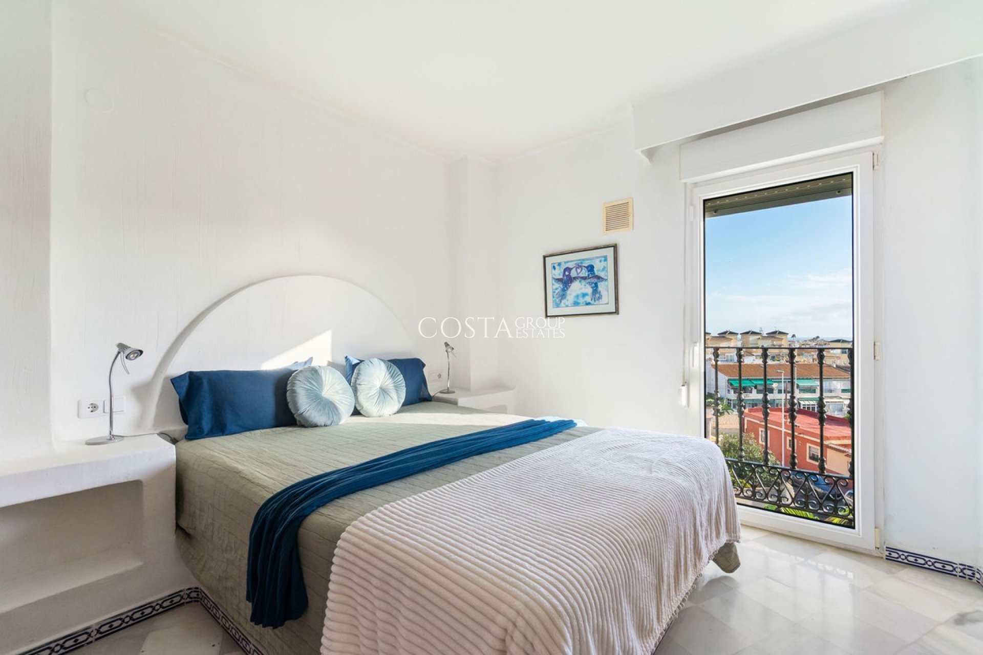 Odsprzedaż - Apartments -
Torrevieja - Torrevieja Centro