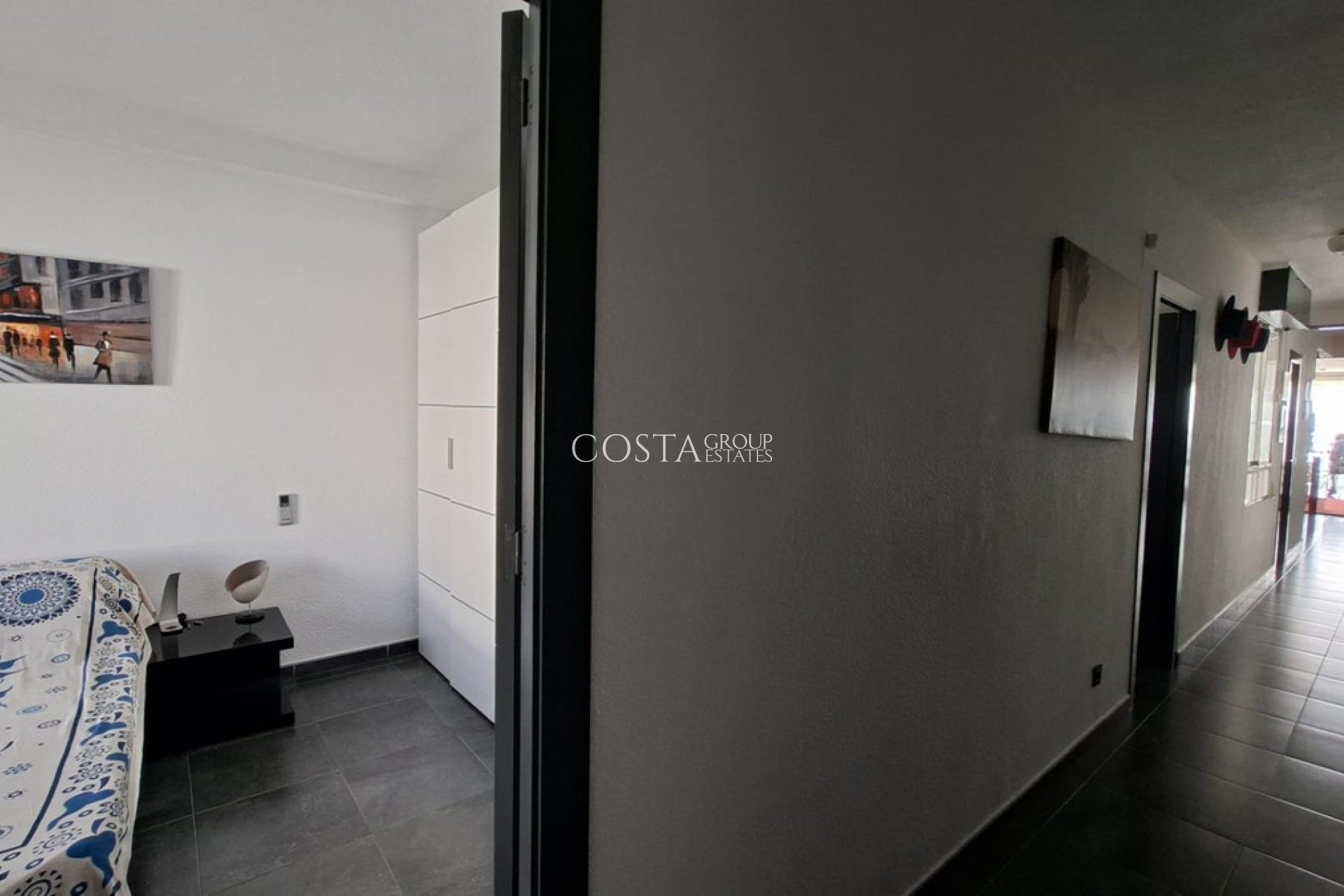 Odsprzedaż - Apartments -
Torrevieja - Torrevieja Centro