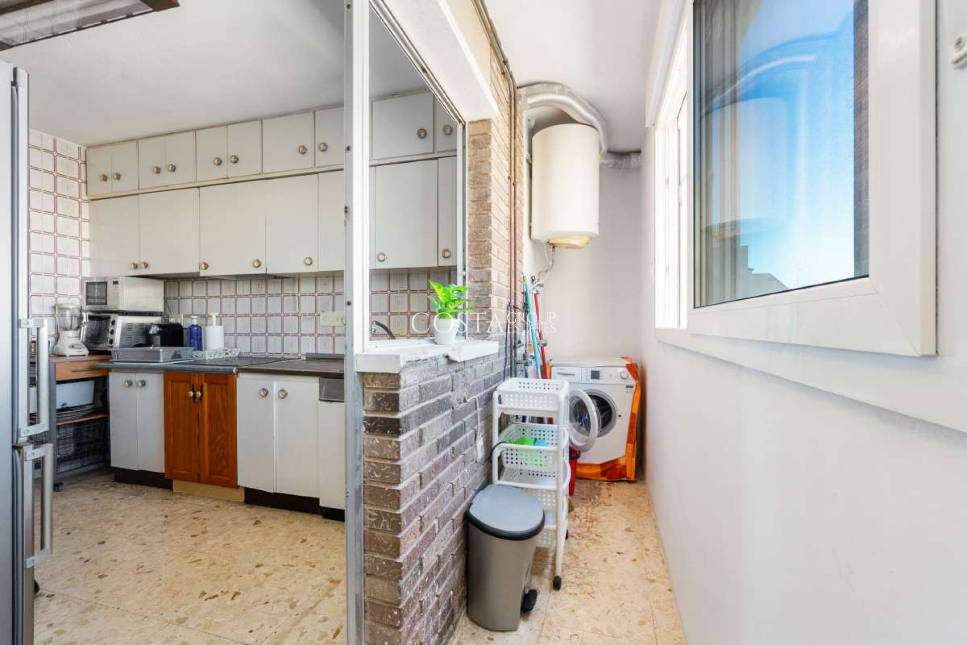 Odsprzedaż - Apartments -
Torrevieja - Torrevieja Centro