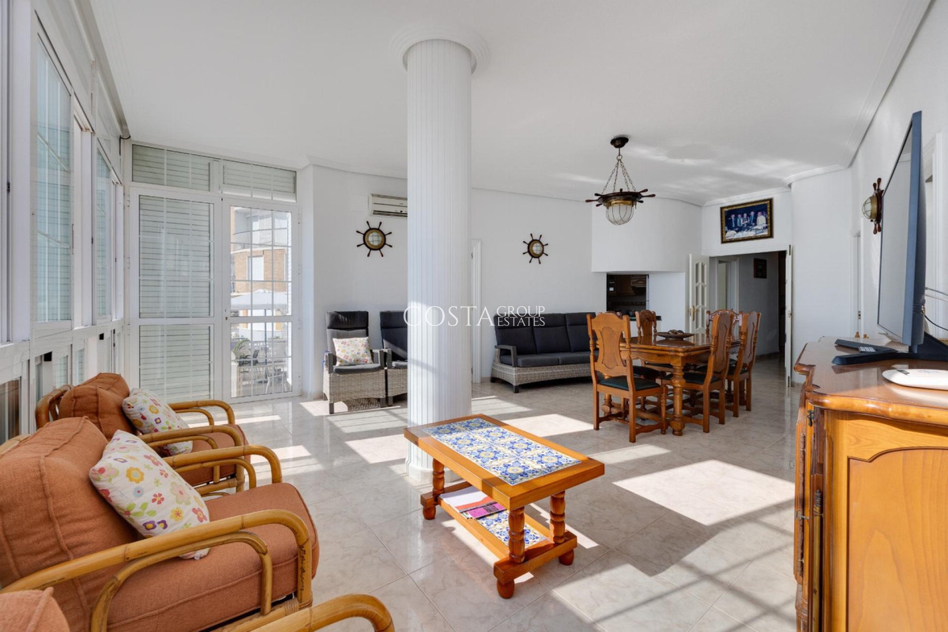 Odsprzedaż - Apartments -
Torrevieja - Torrevieja Centro