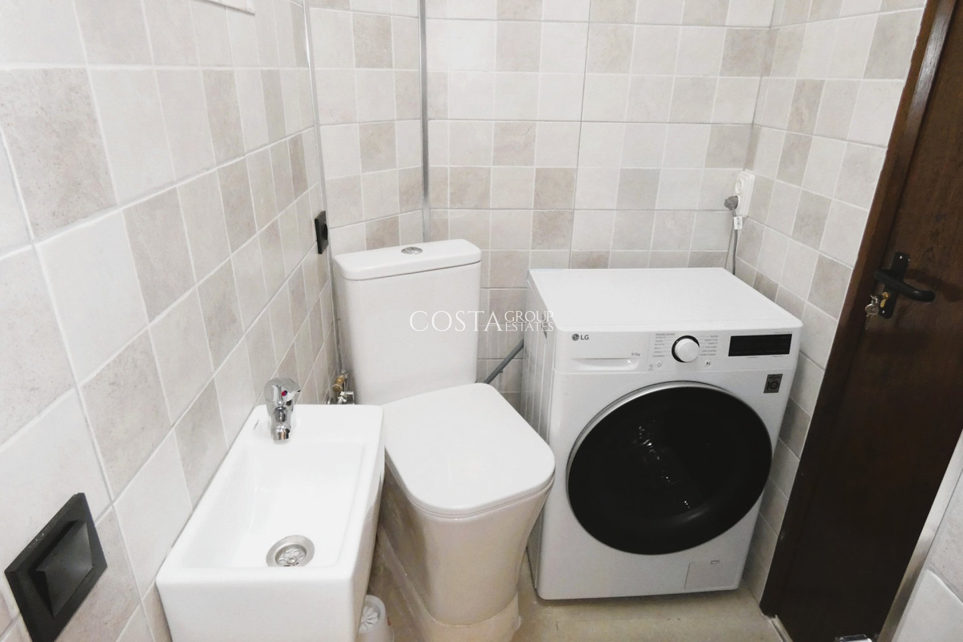 Odsprzedaż - Apartments -
Torrevieja - Torrevieja Centro