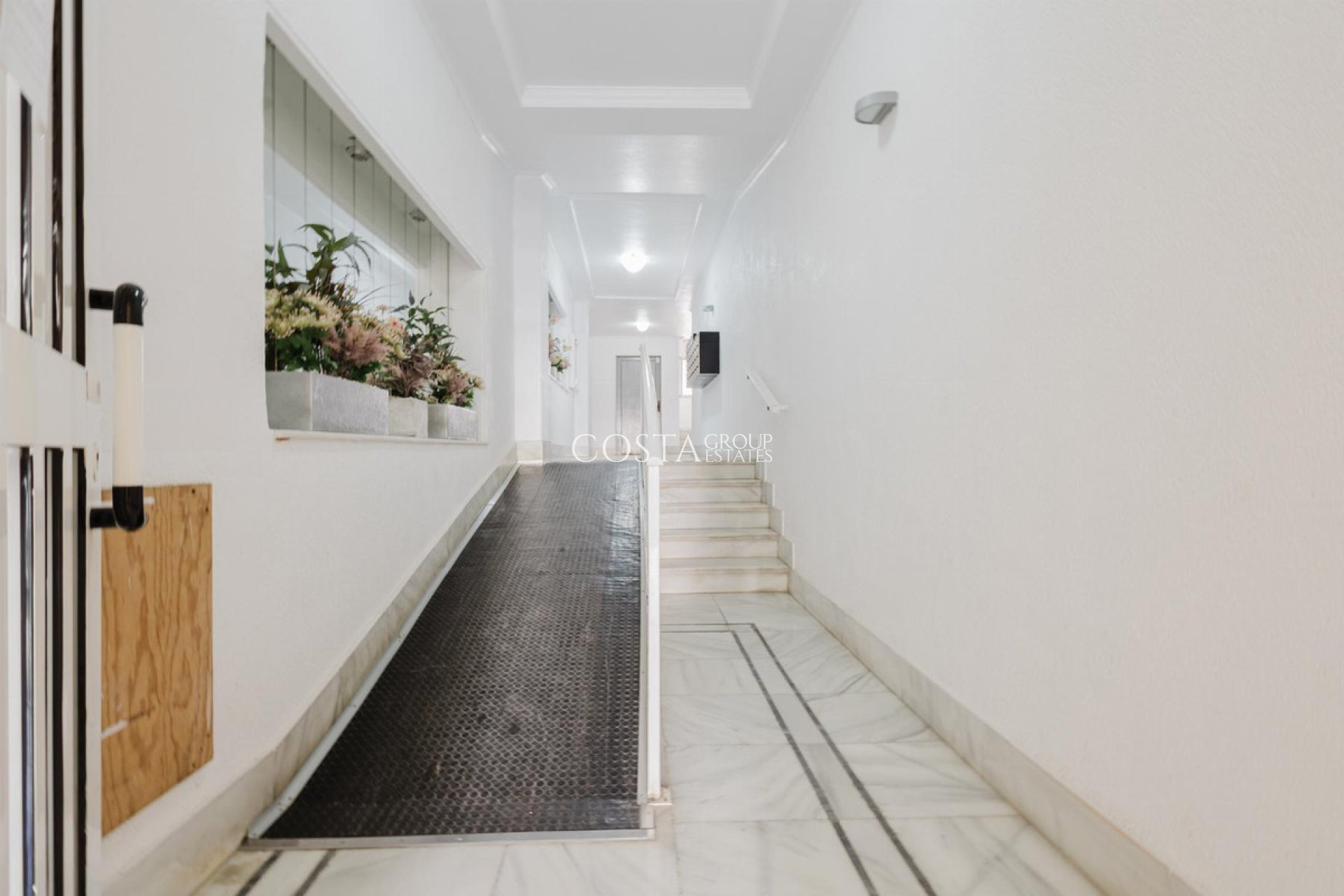 Odsprzedaż - Apartments -
Torrevieja - Torrevieja Centro