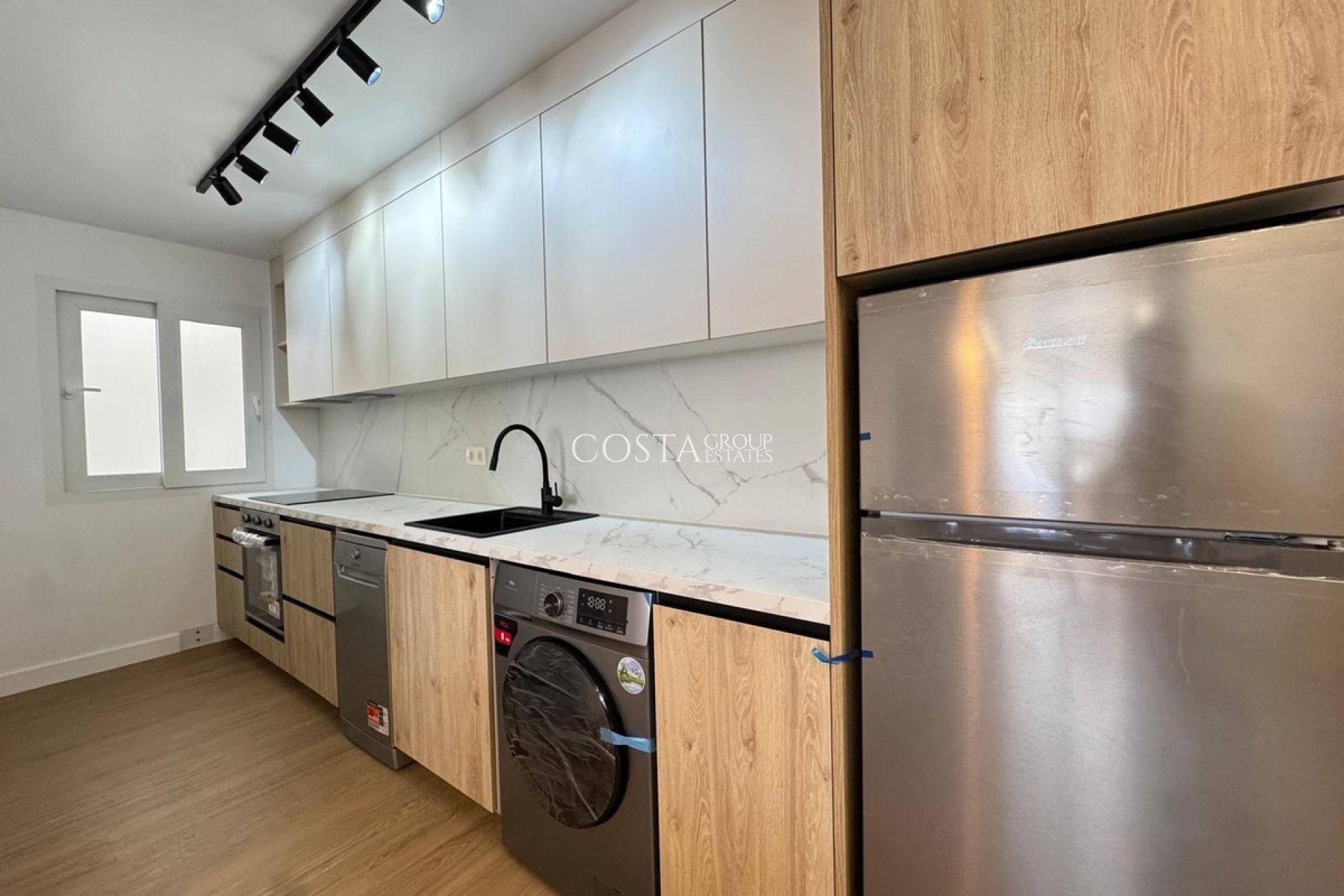 Odsprzedaż - Apartments -
Torrevieja - Torrevieja Centro