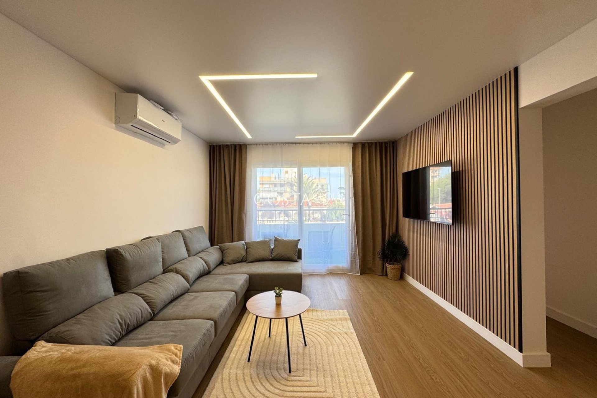 Odsprzedaż - Apartments -
Torrevieja - Torrevieja Centro