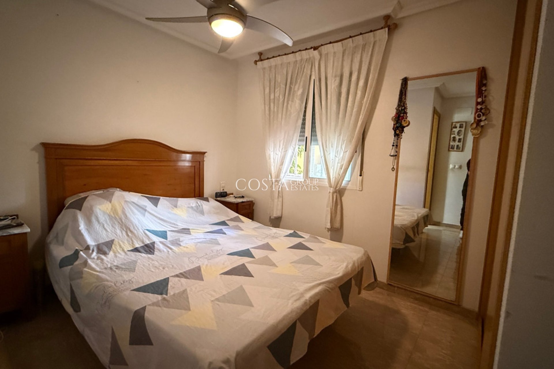 Odsprzedaż - Apartments -
Torrevieja - Torrevieja Centro