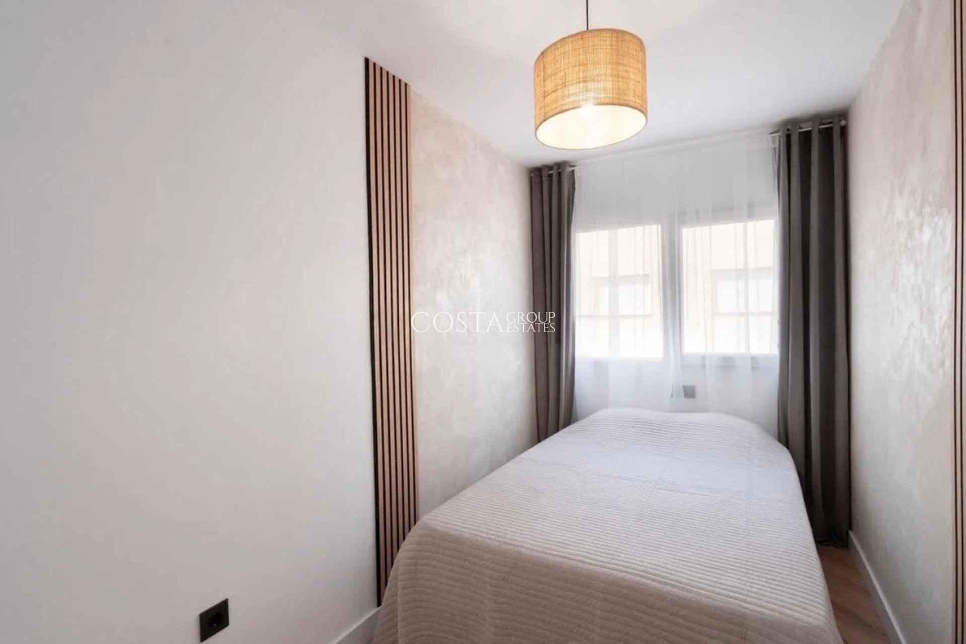 Odsprzedaż - Apartments -
Torrevieja - Torrevieja Centro