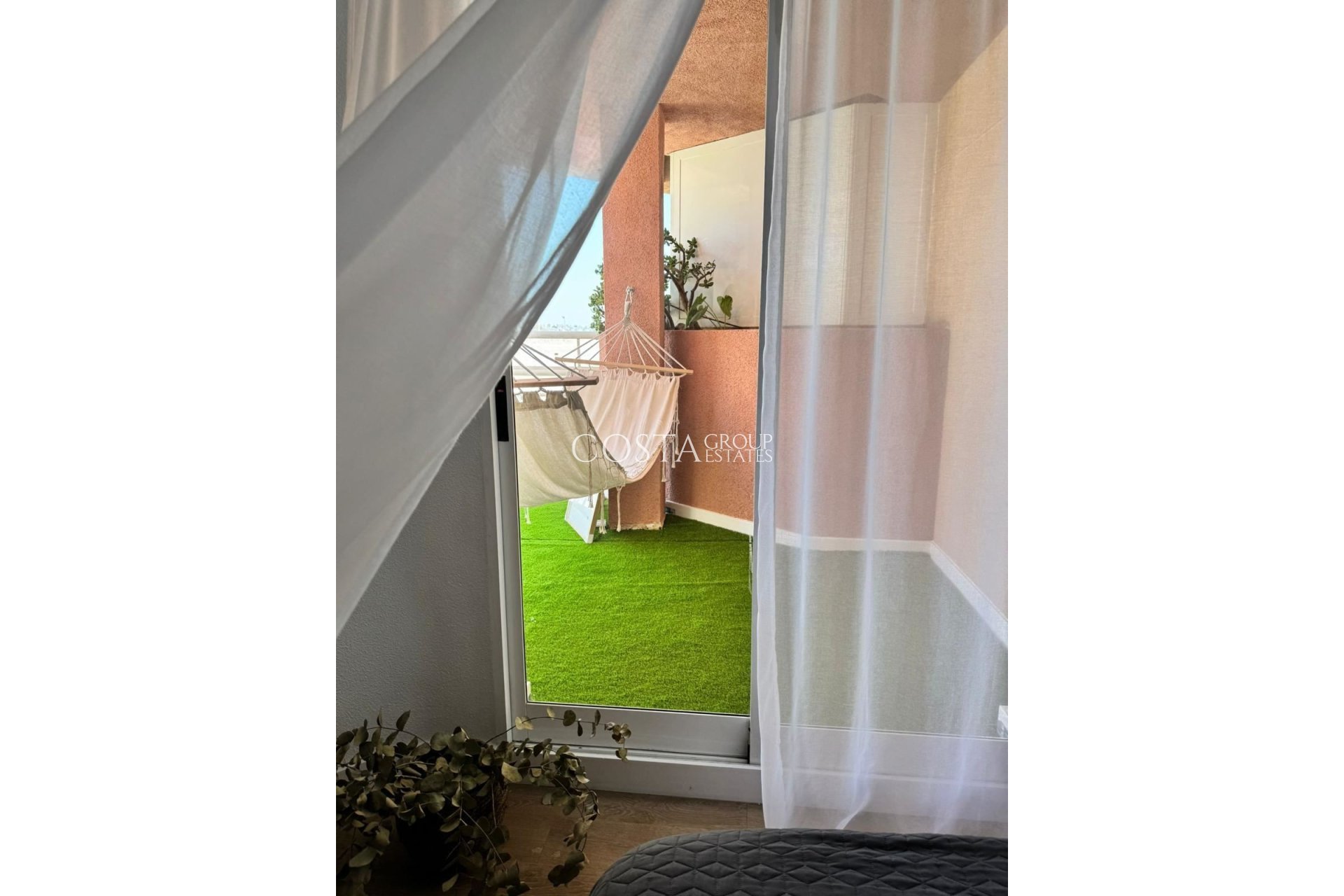 Odsprzedaż - Apartments -
Torrevieja - Torrevieja Centro