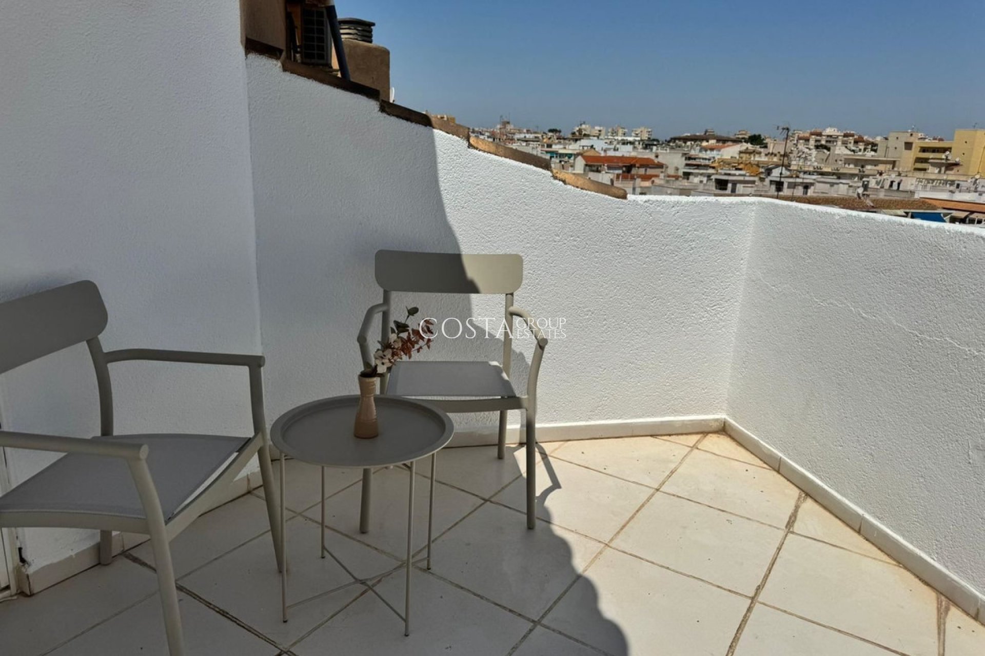 Odsprzedaż - Apartments -
Torrevieja - Torrevieja Centro