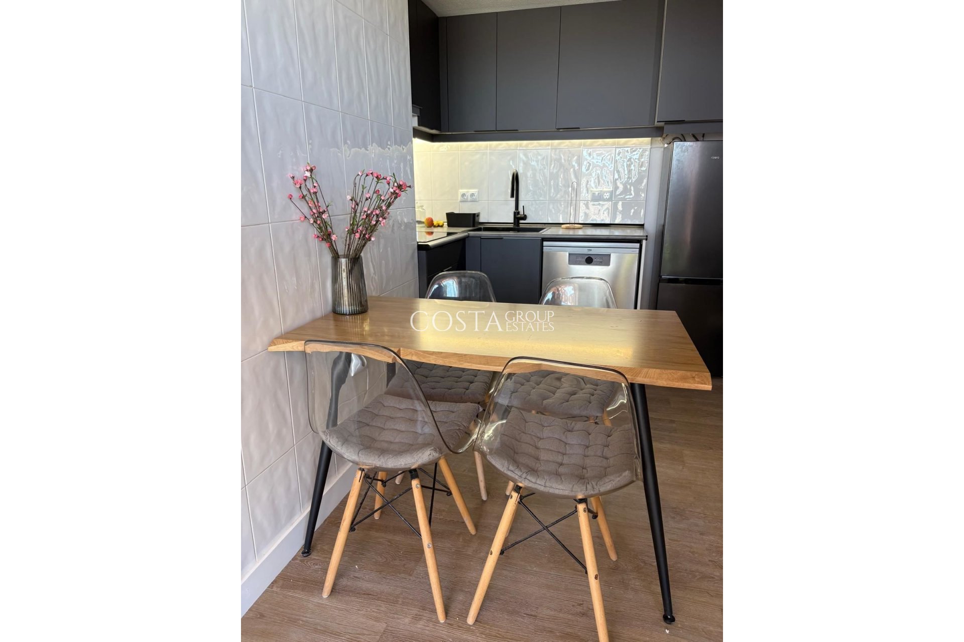 Odsprzedaż - Apartments -
Torrevieja - Torrevieja Centro