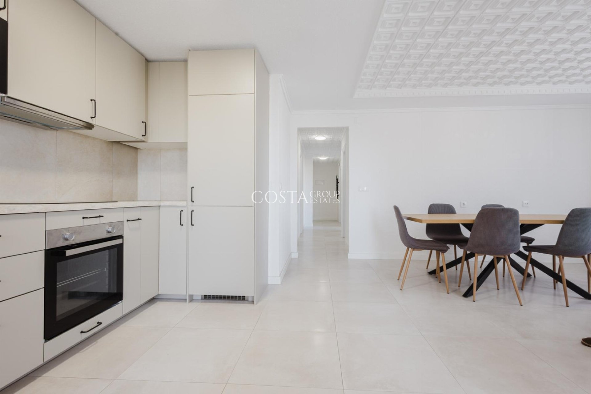 Odsprzedaż - Apartments -
Torrevieja - Torrevieja Centro