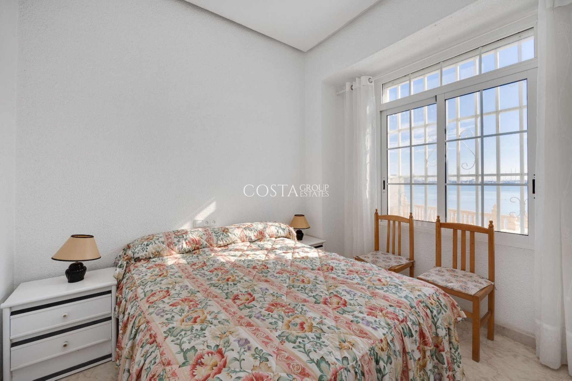 Odsprzedaż - Apartments -
Torrevieja - Torrevieja Centro