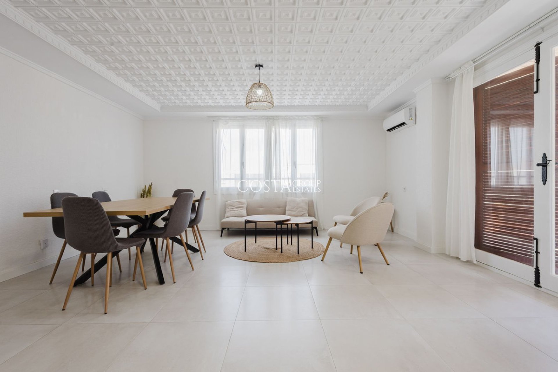 Odsprzedaż - Apartments -
Torrevieja - Torrevieja Centro