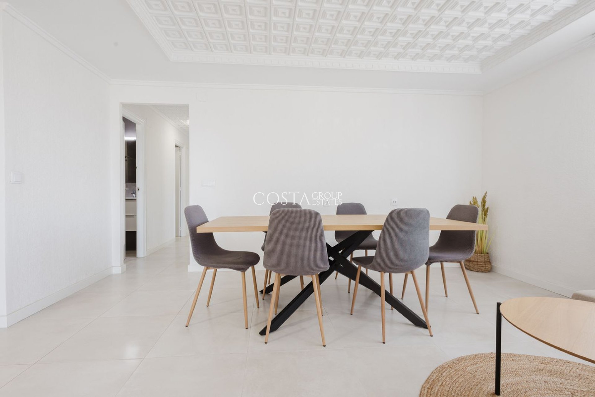 Odsprzedaż - Apartments -
Torrevieja - Torrevieja Centro