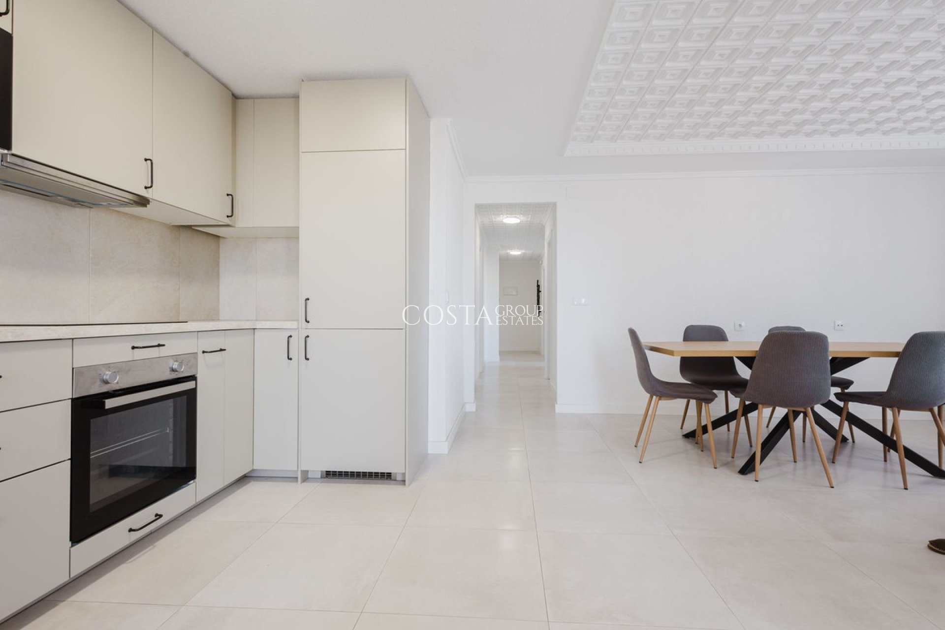 Odsprzedaż - Apartments -
Torrevieja - Torrevieja Centro