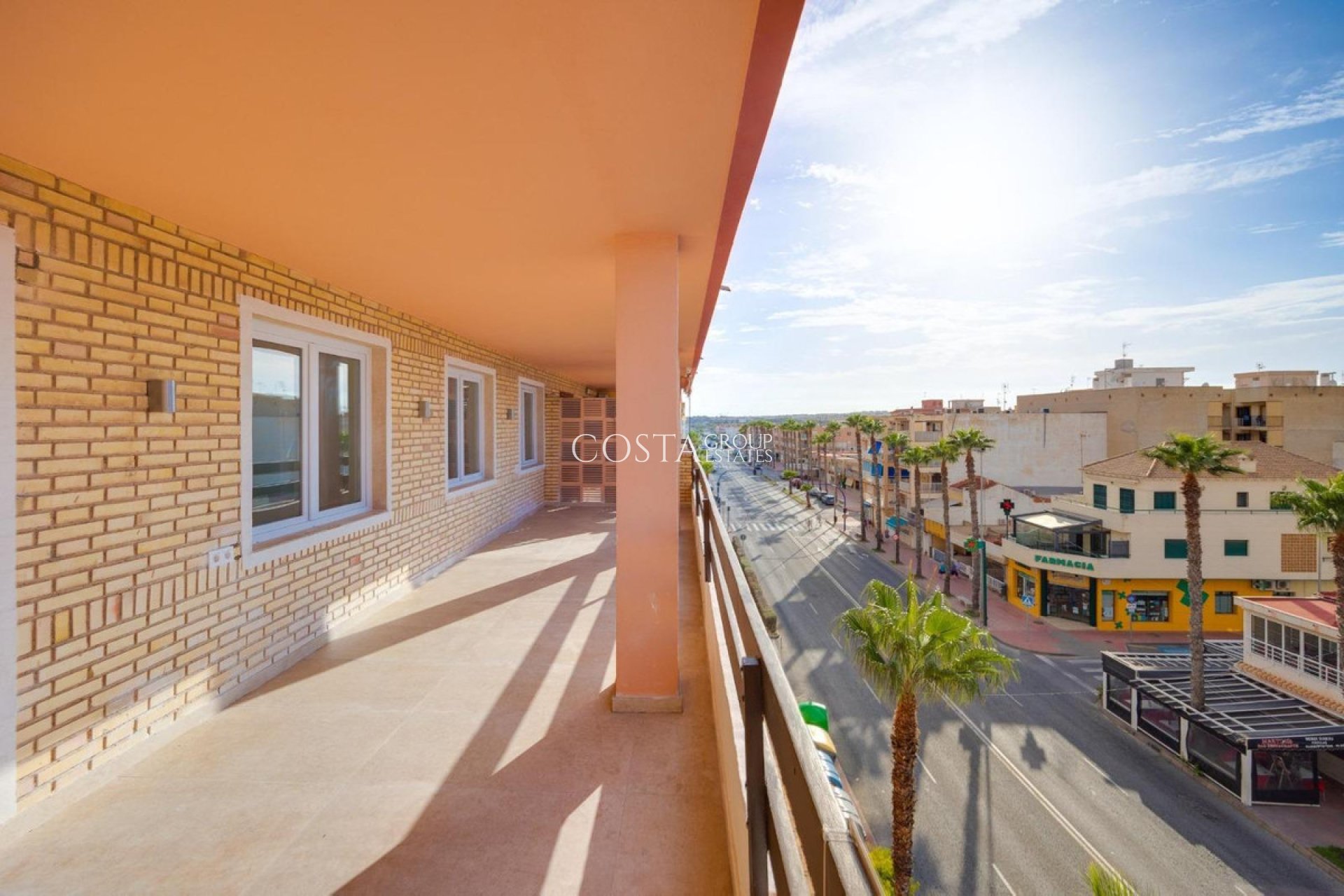 Odsprzedaż - Apartments -
Torrevieja - Torrevieja Centro