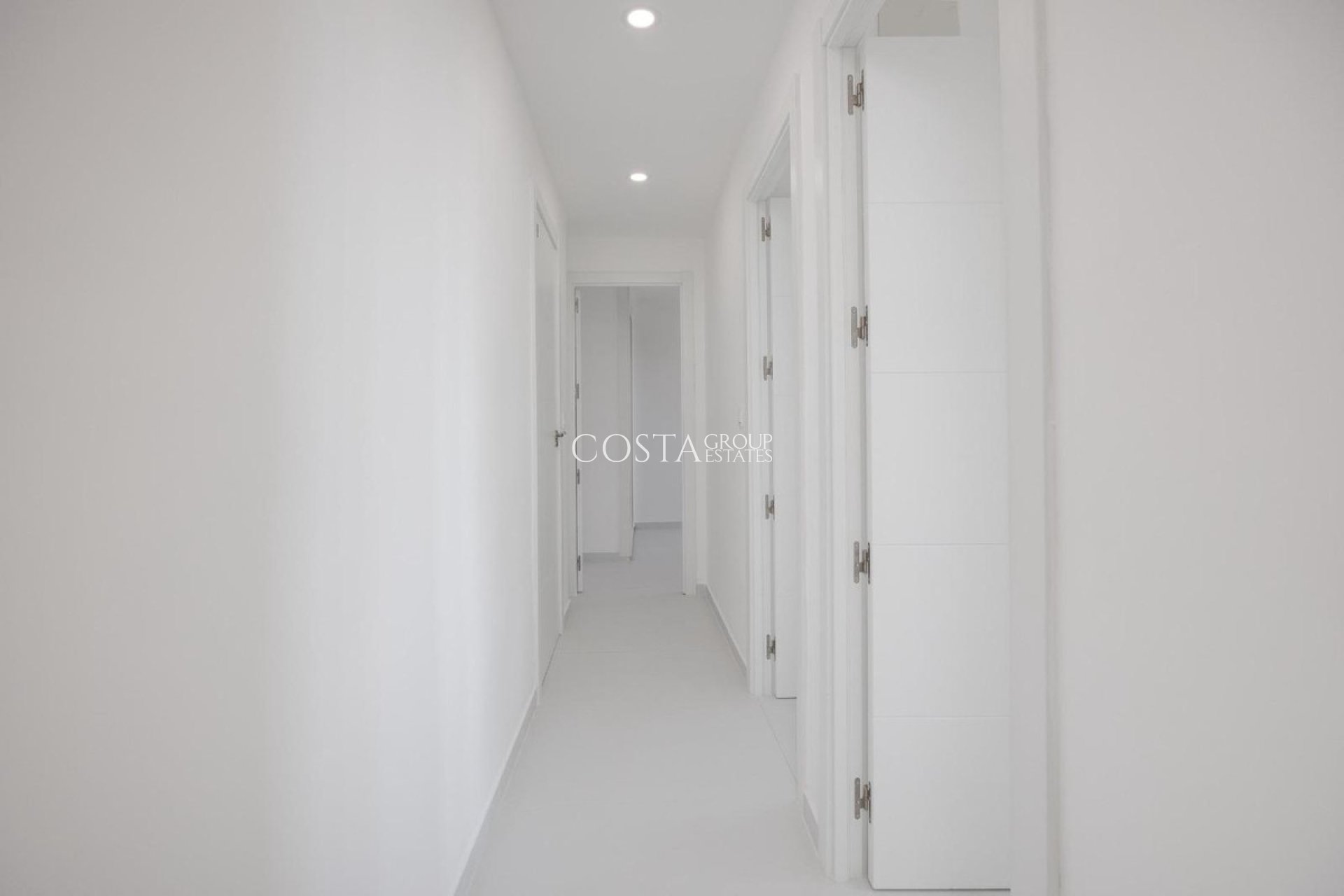 Odsprzedaż - Apartments -
Torrevieja - Torrevieja Centro