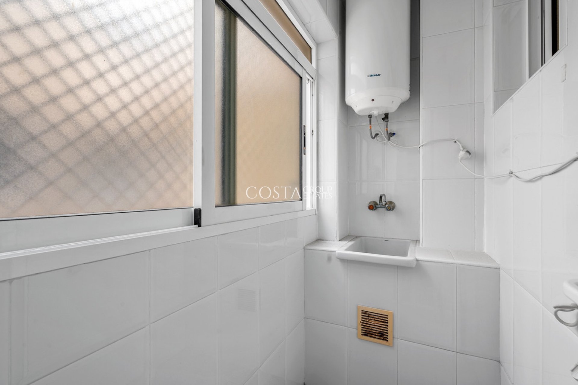 Odsprzedaż - Apartments -
Torrevieja - Torrevieja Centro