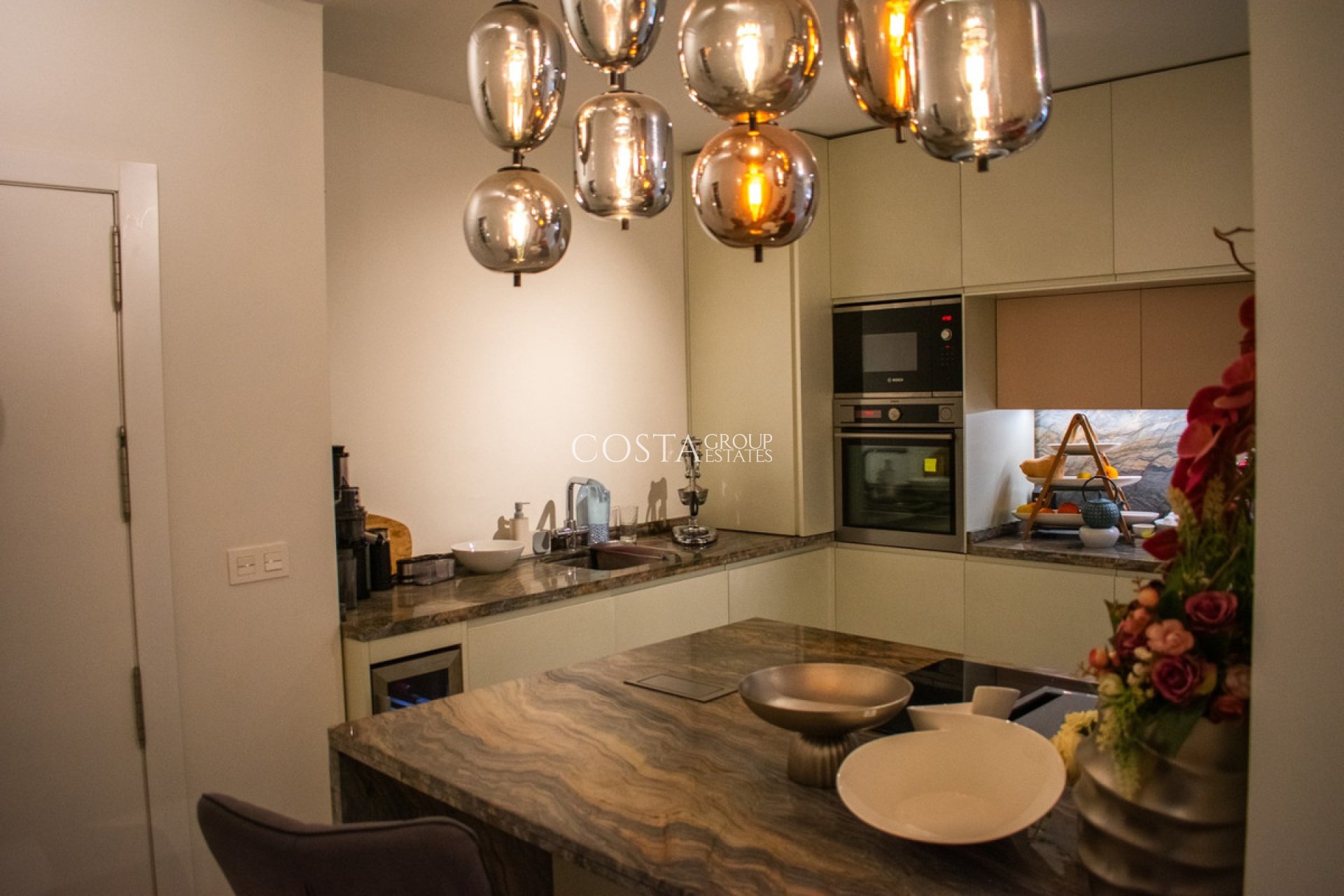 Odsprzedaż - Apartments -
Torrevieja - Torrevieja Centro