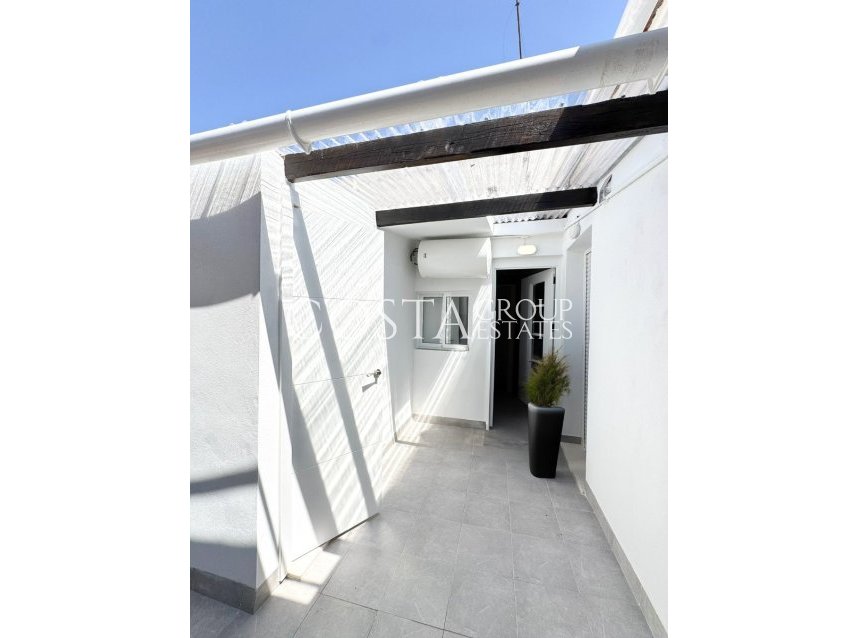 Odsprzedaż - Apartments -
Torrevieja - Torrevieja Centro