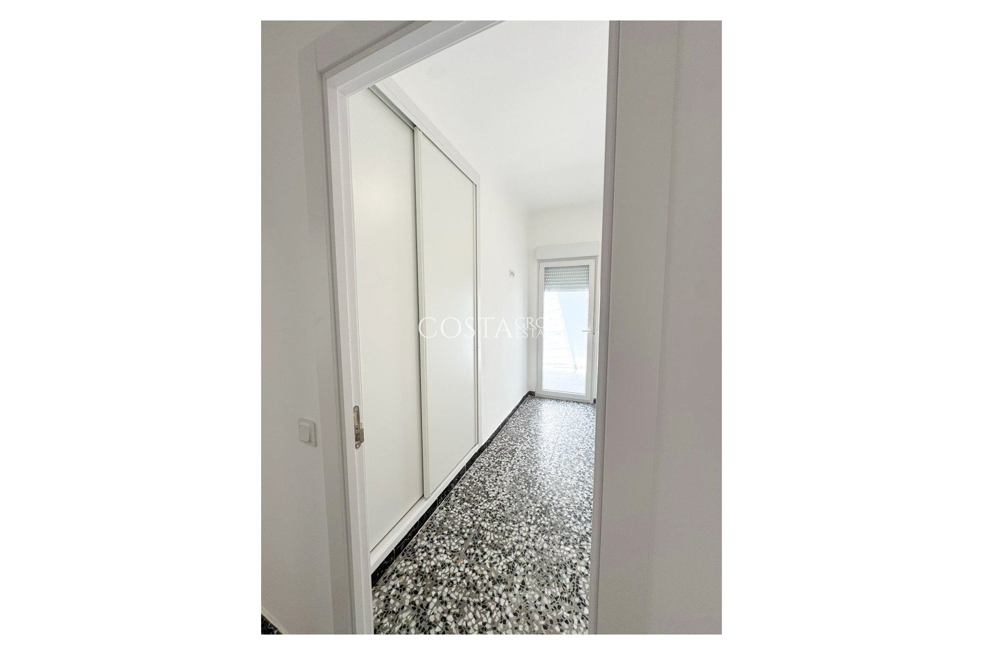 Odsprzedaż - Apartments -
Torrevieja - Torrevieja Centro