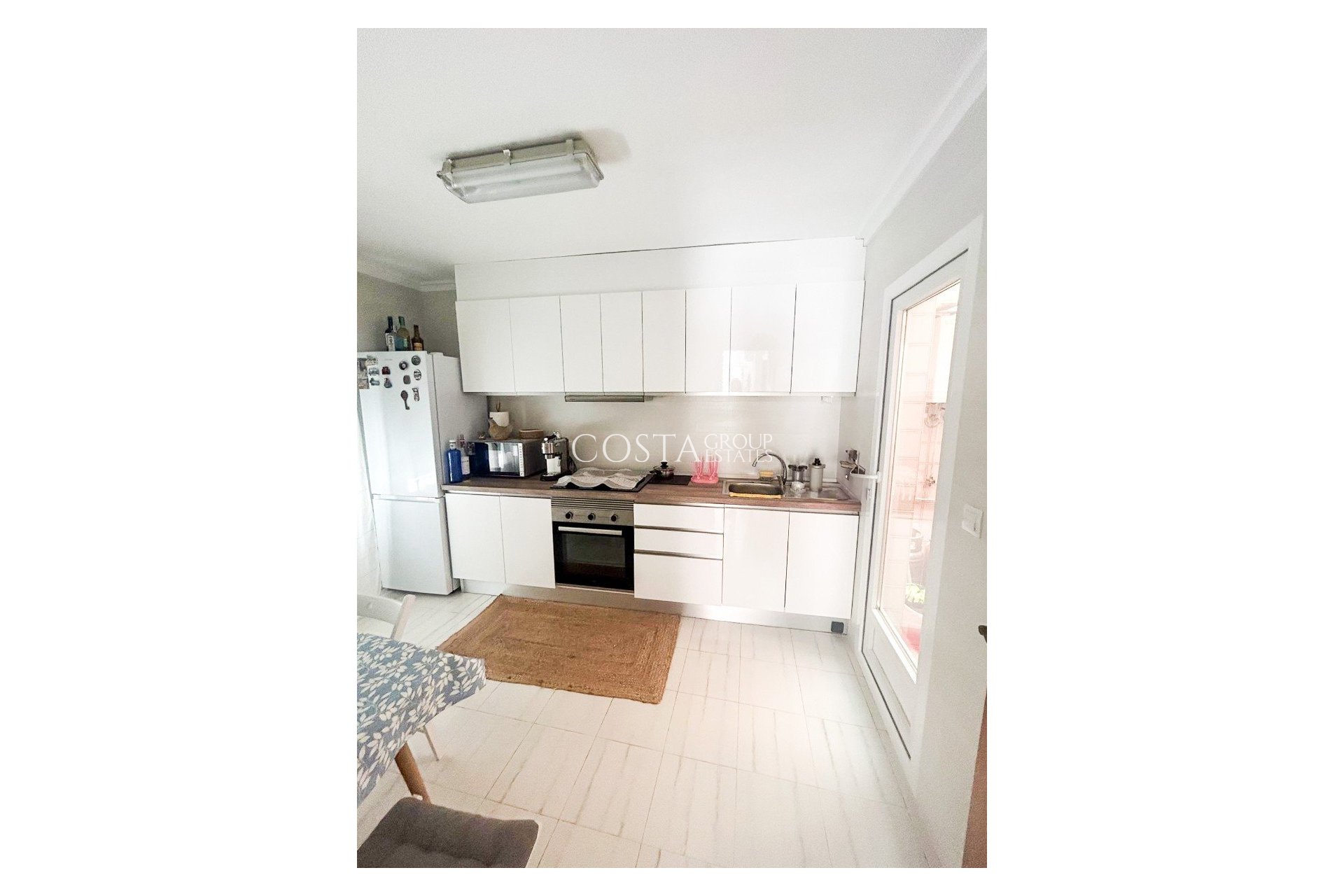 Odsprzedaż - Apartments -
Torrevieja - Torrevieja Centro