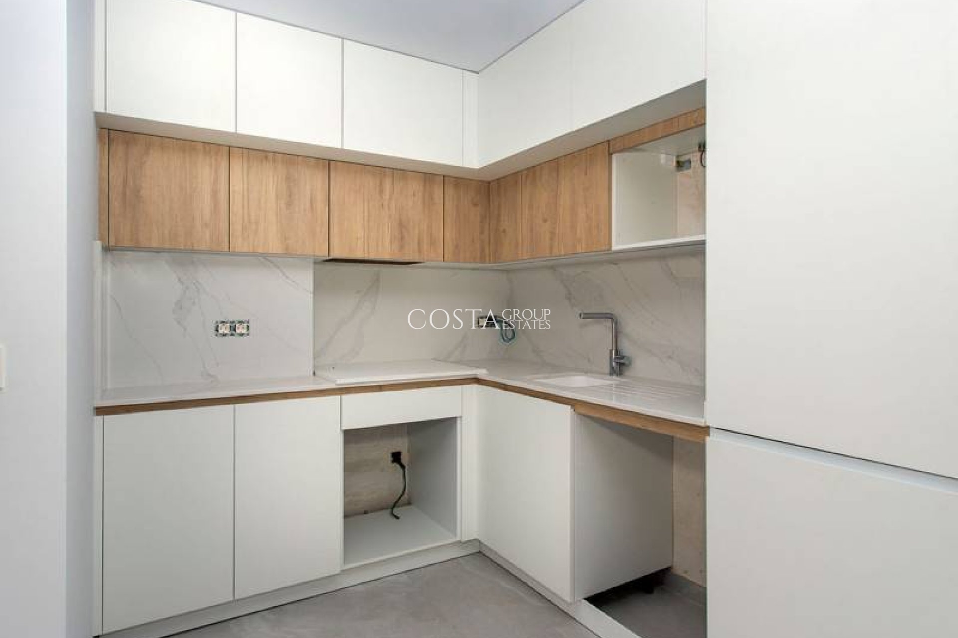Odsprzedaż - Apartments -
Torrevieja