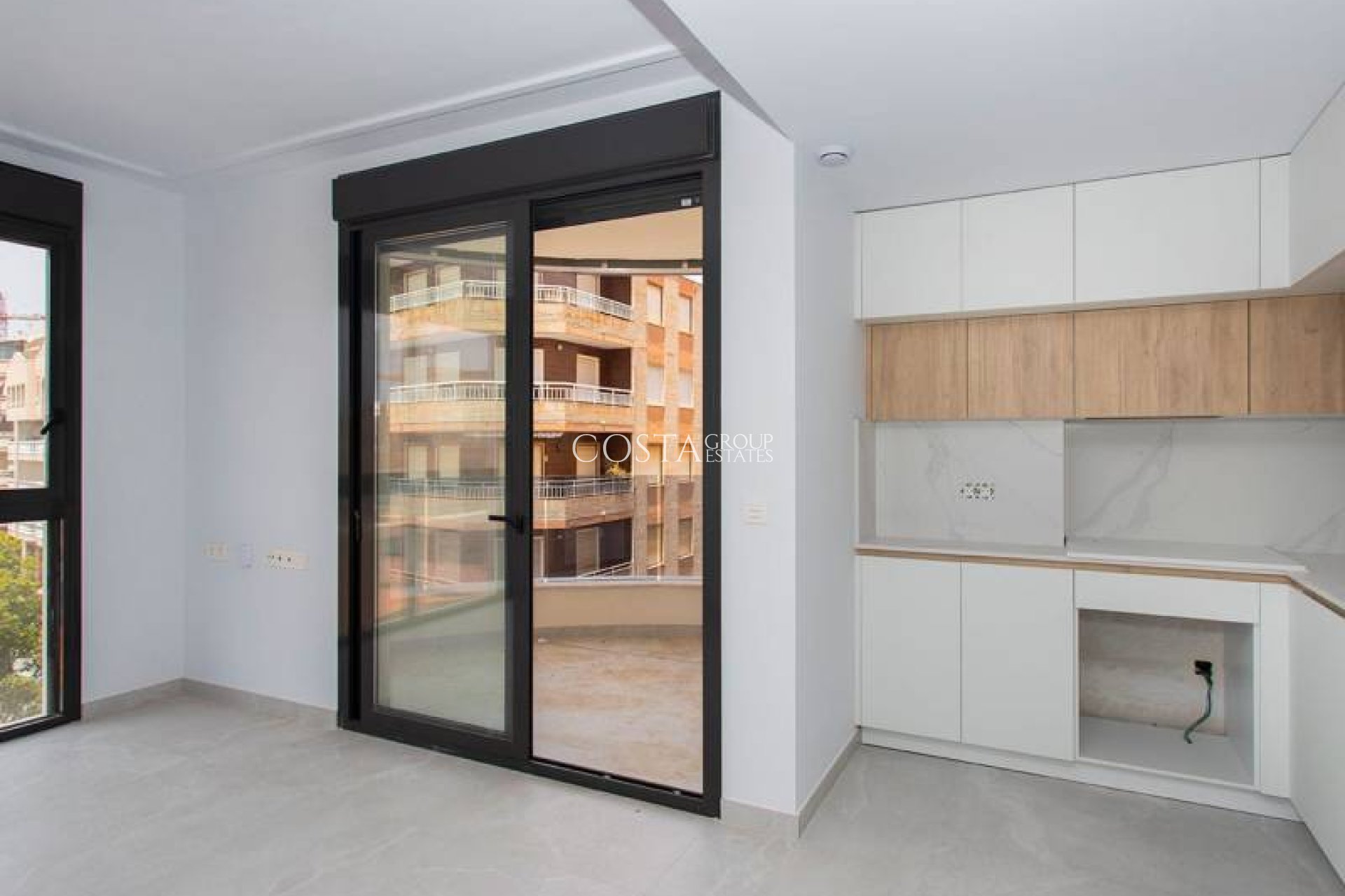 Odsprzedaż - Apartments -
Torrevieja