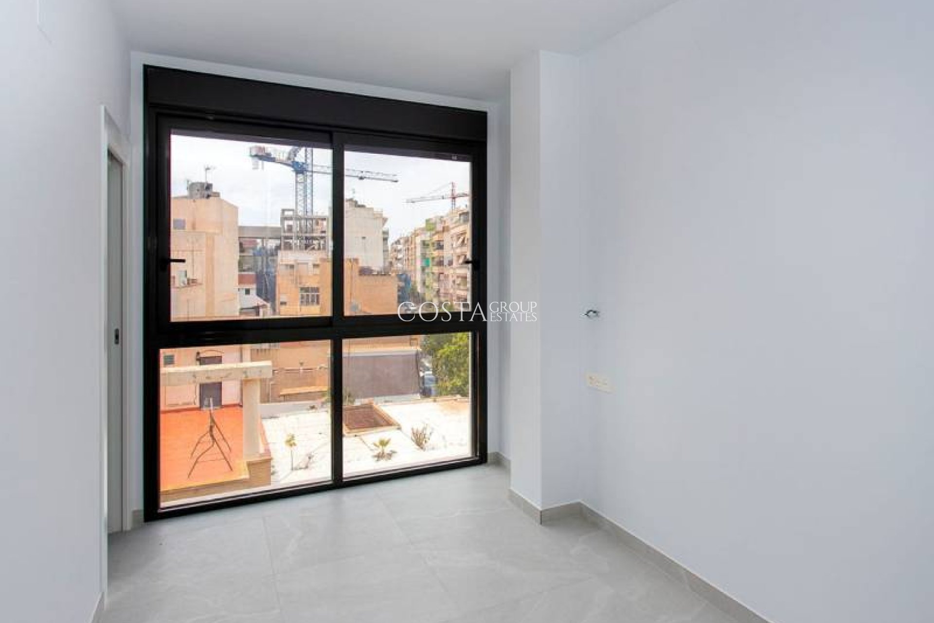 Odsprzedaż - Apartments -
Torrevieja