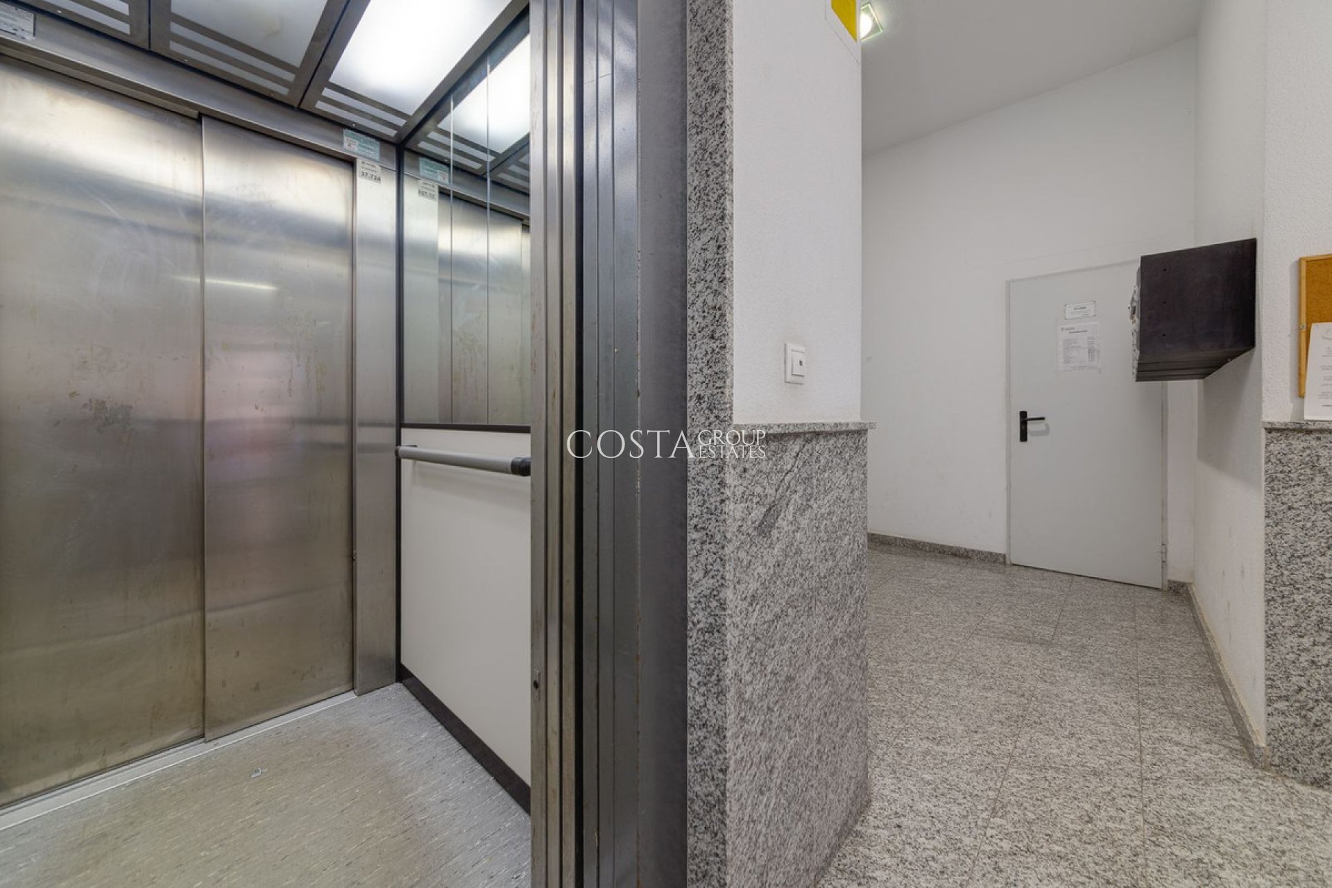 Odsprzedaż - Apartments -
Torrevieja