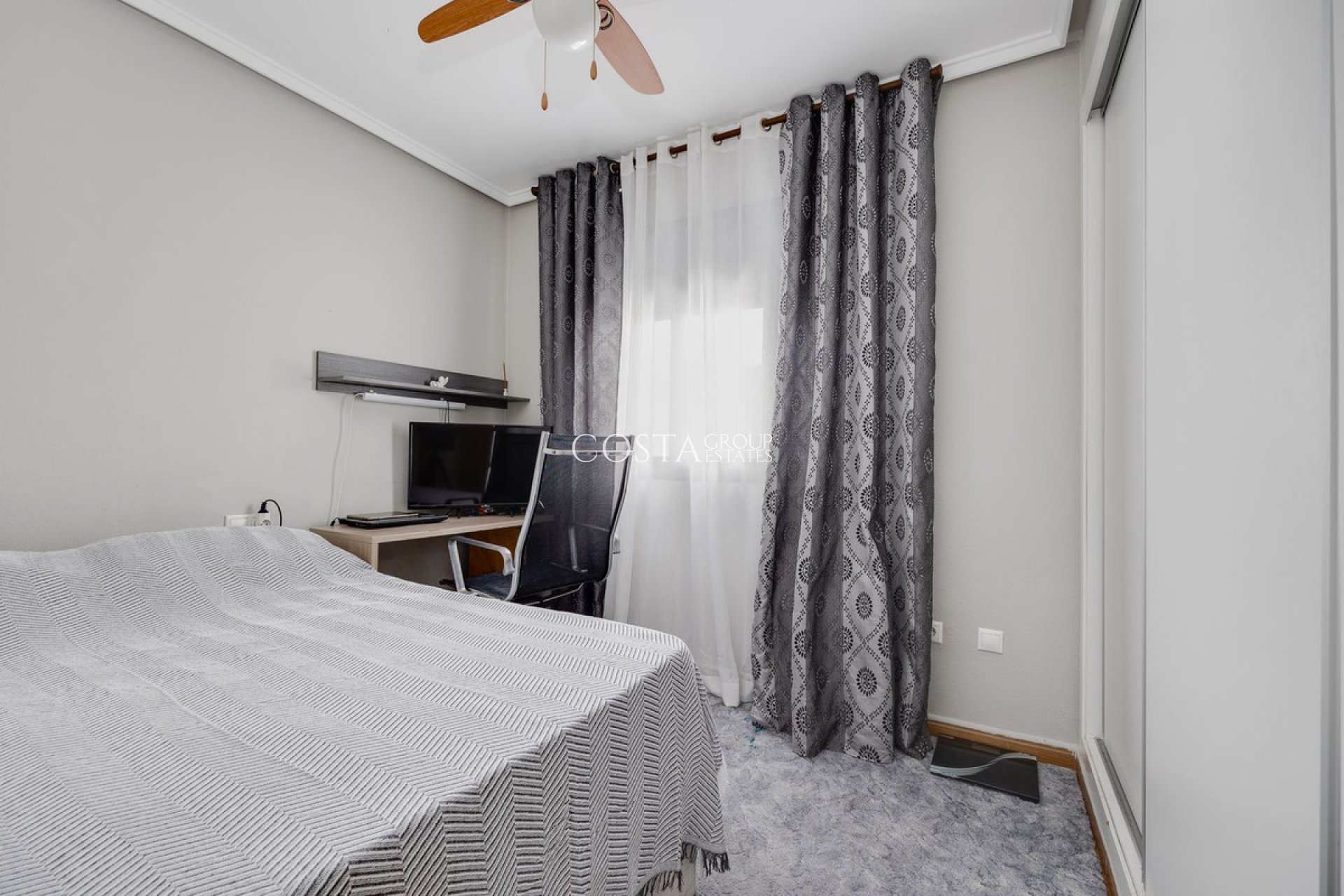 Odsprzedaż - Apartments -
Torrevieja