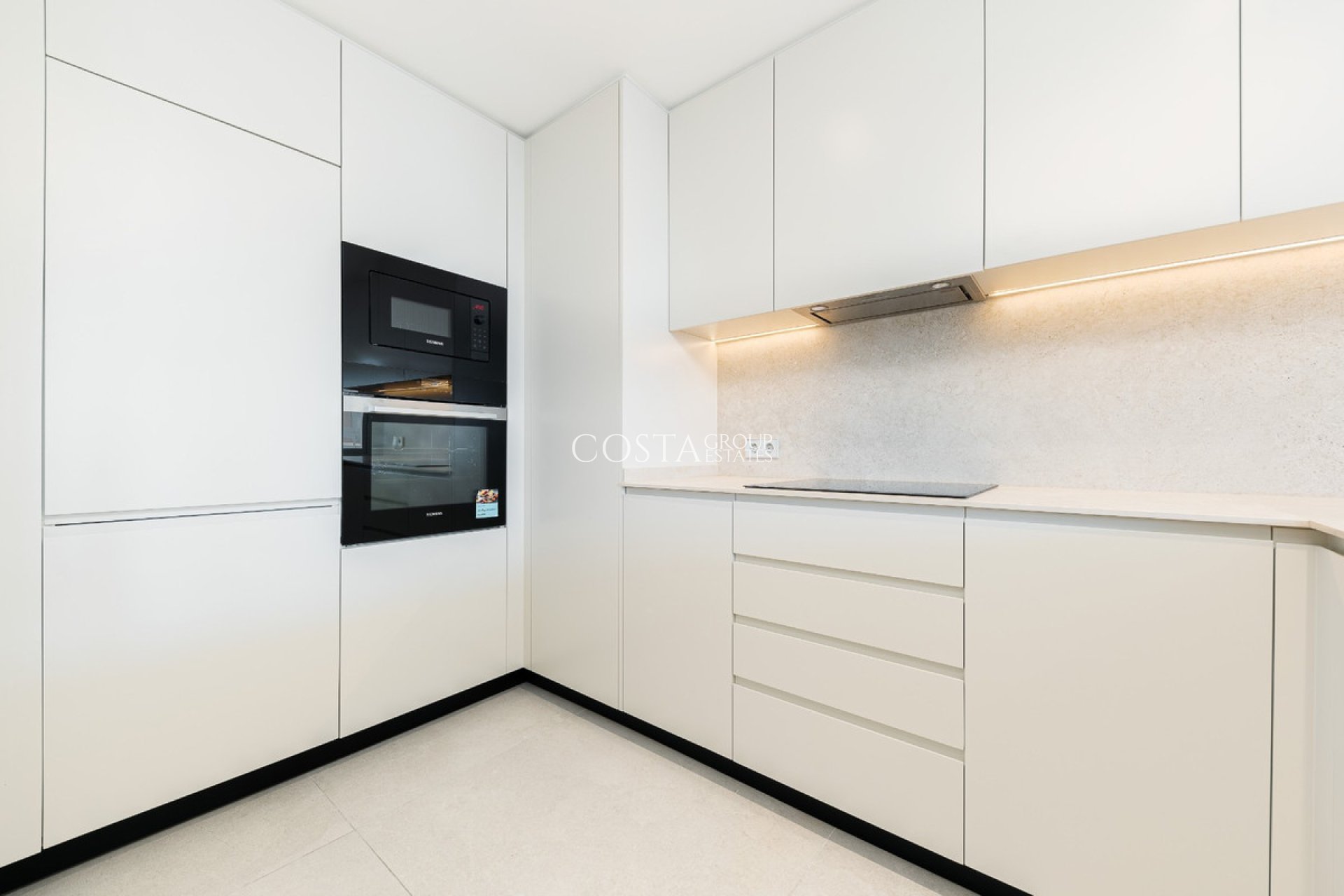 Odsprzedaż - Apartments -
Torrevieja