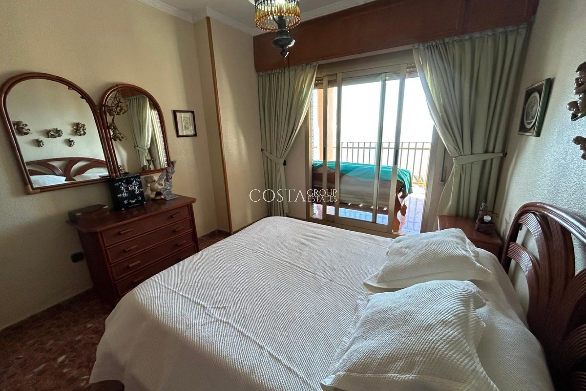 Odsprzedaż - Apartments -
Torrevieja