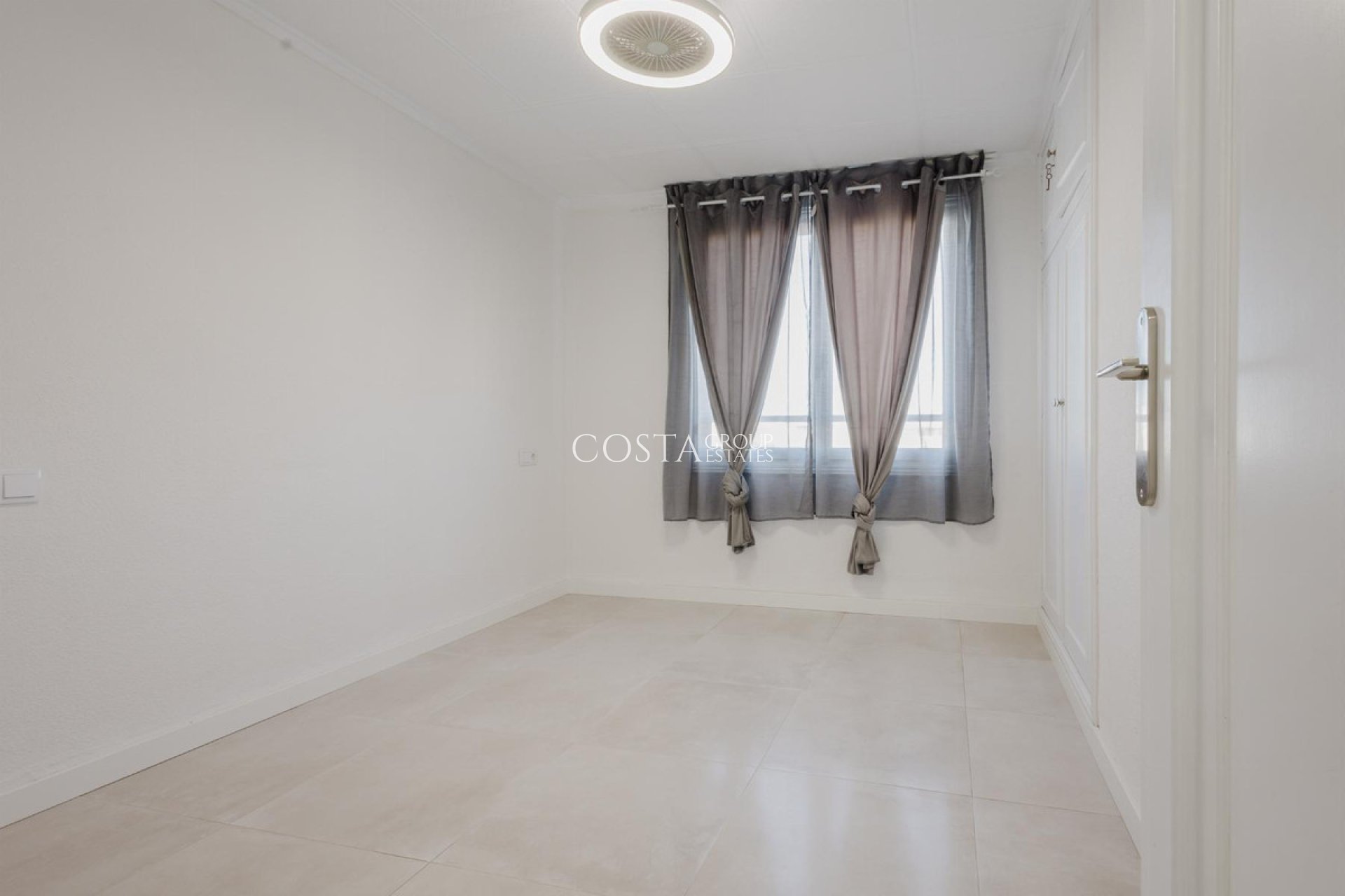 Odsprzedaż - Apartments -
Torrevieja