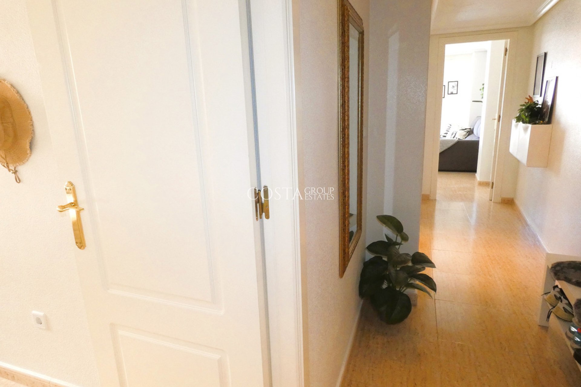 Odsprzedaż - Apartments -
Torrevieja