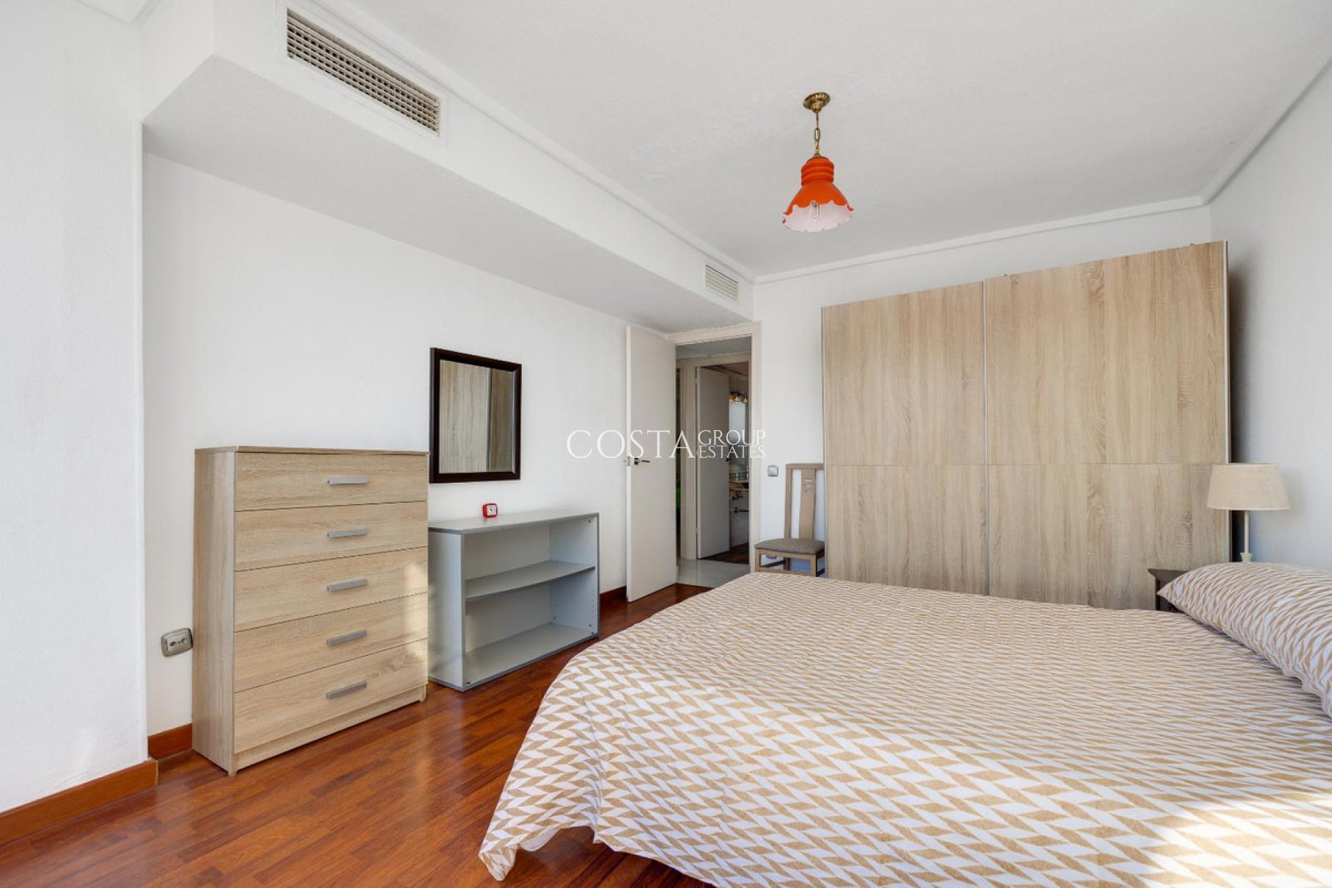 Odsprzedaż - Apartments -
Torrevieja