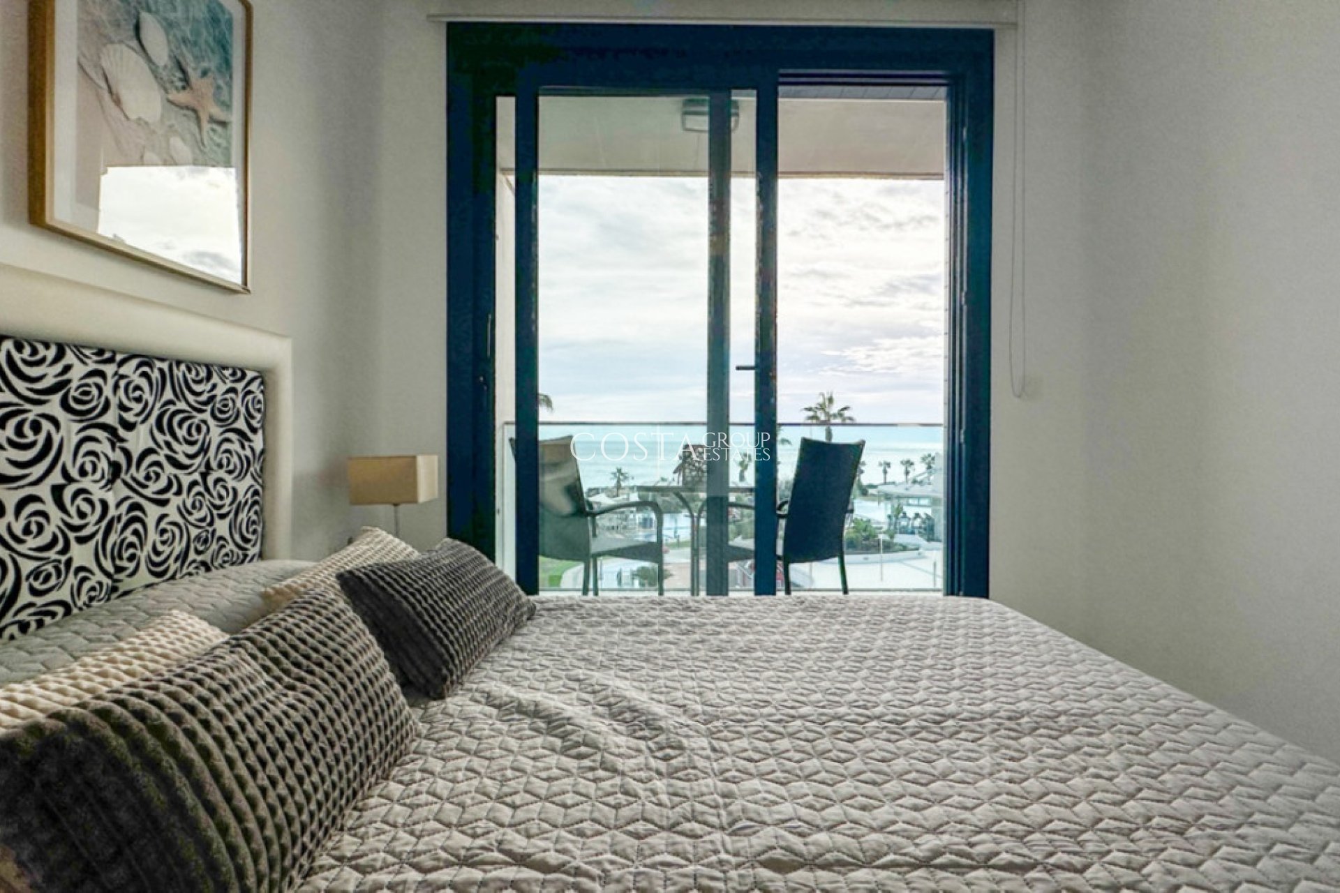 Odsprzedaż - Apartments -
Torrevieja