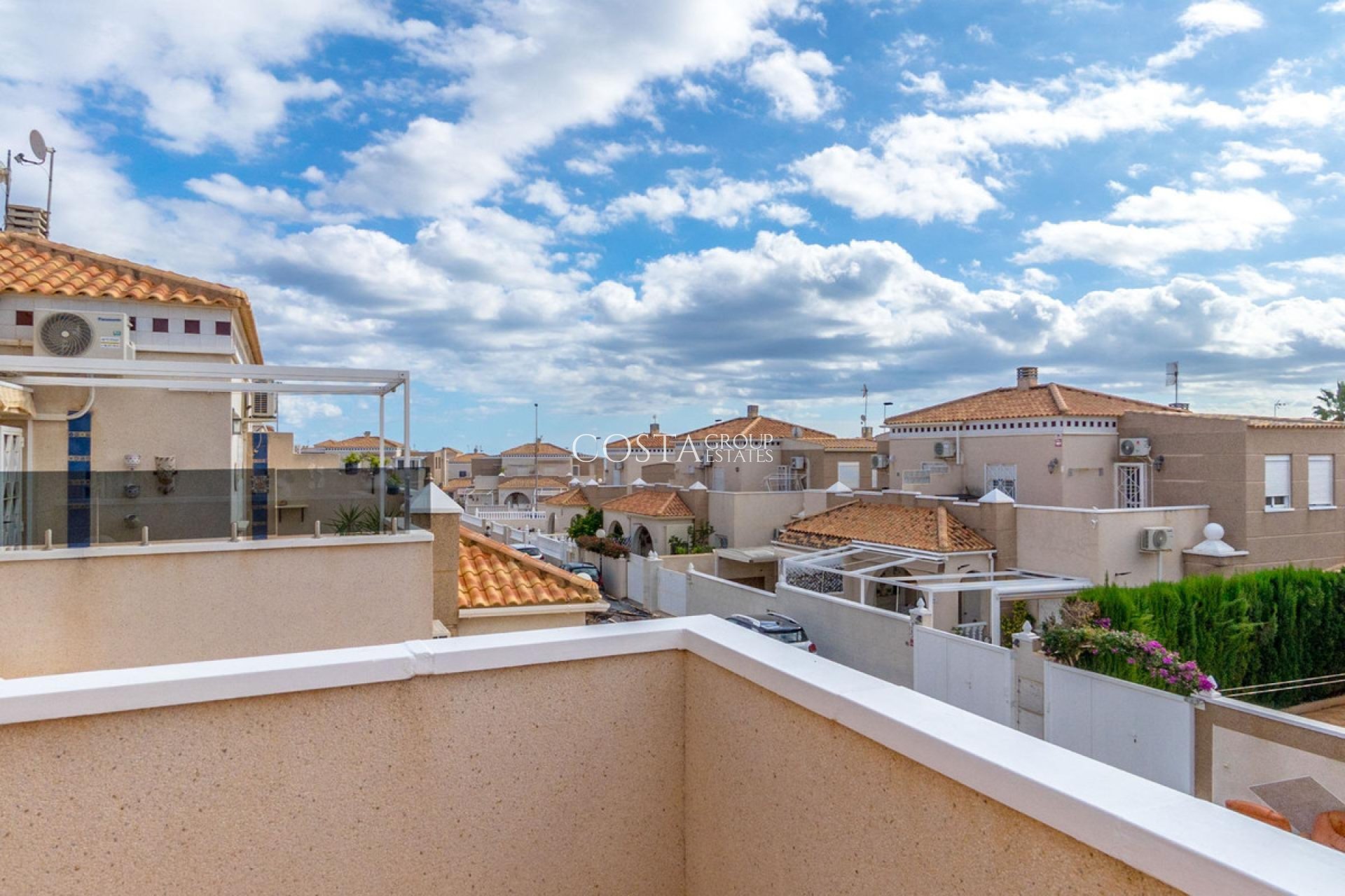 Odsprzedaż - Apartments -
Torrevieja
