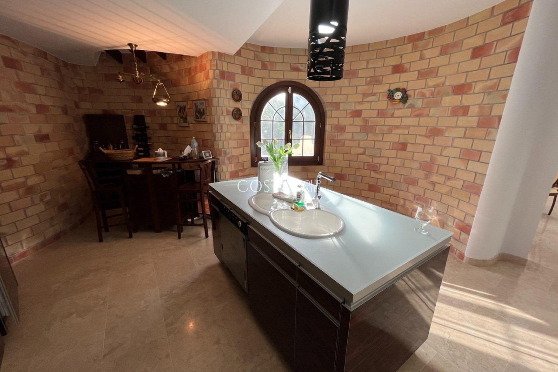 Odsprzedaż - Dom -
Altea - Altea Centro