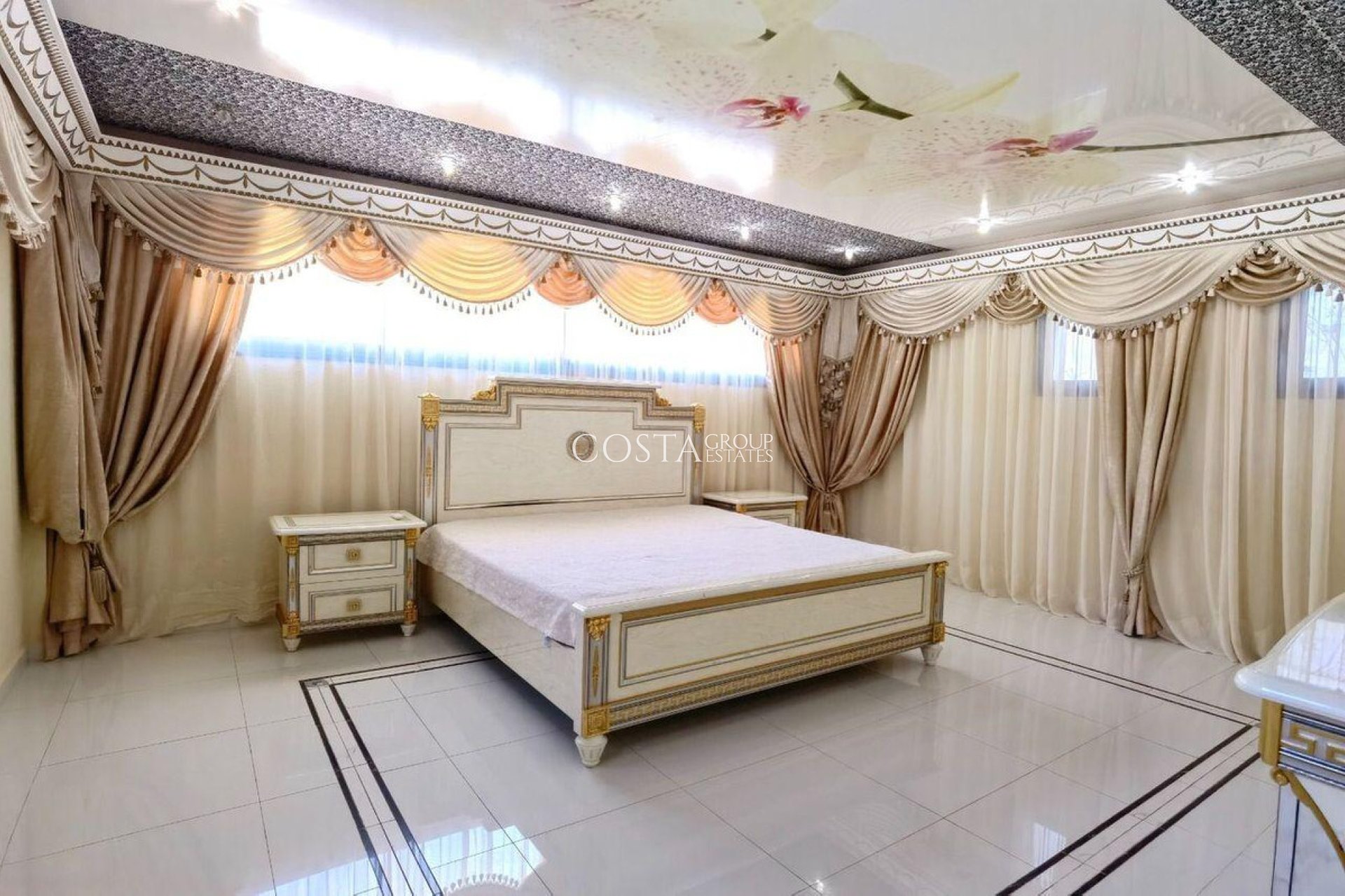 Odsprzedaż - Dom -
Altea - Altea Centro