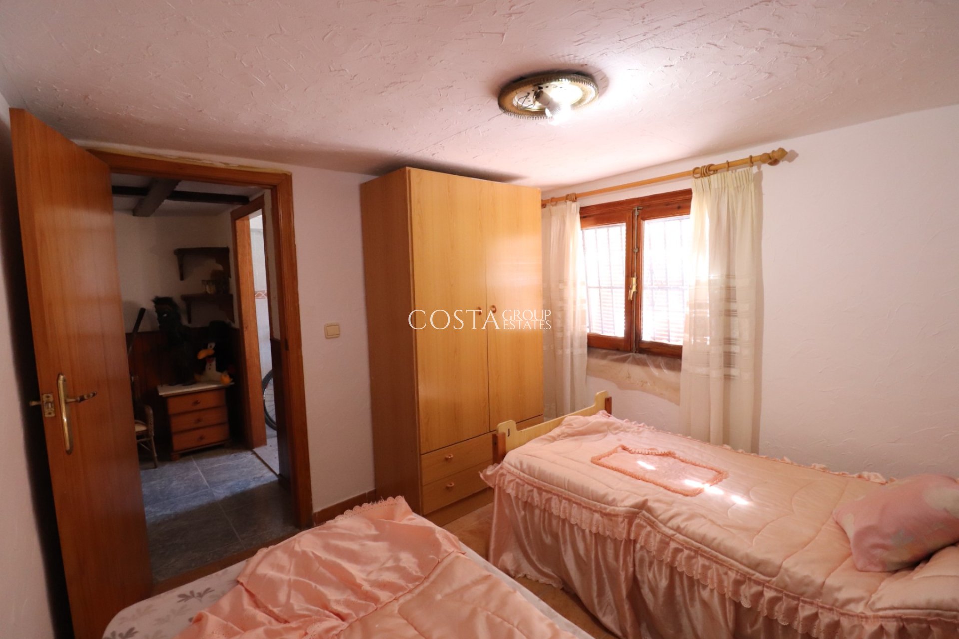 Odsprzedaż - Dom -
Benijofar - Benijofar - Village