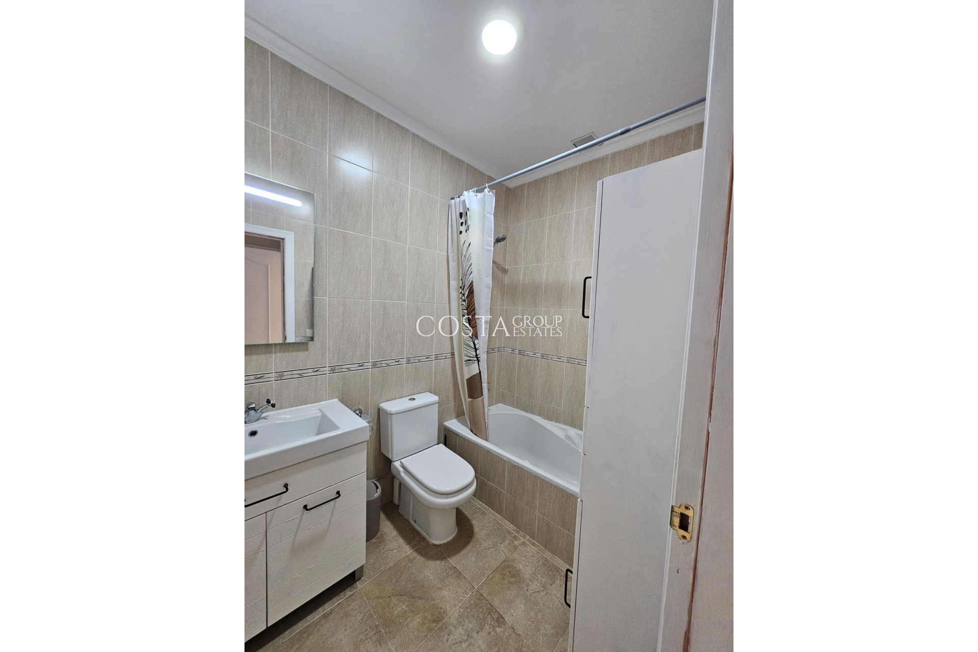 Odsprzedaż - Dom -
Benitachell - Benitachell Centro