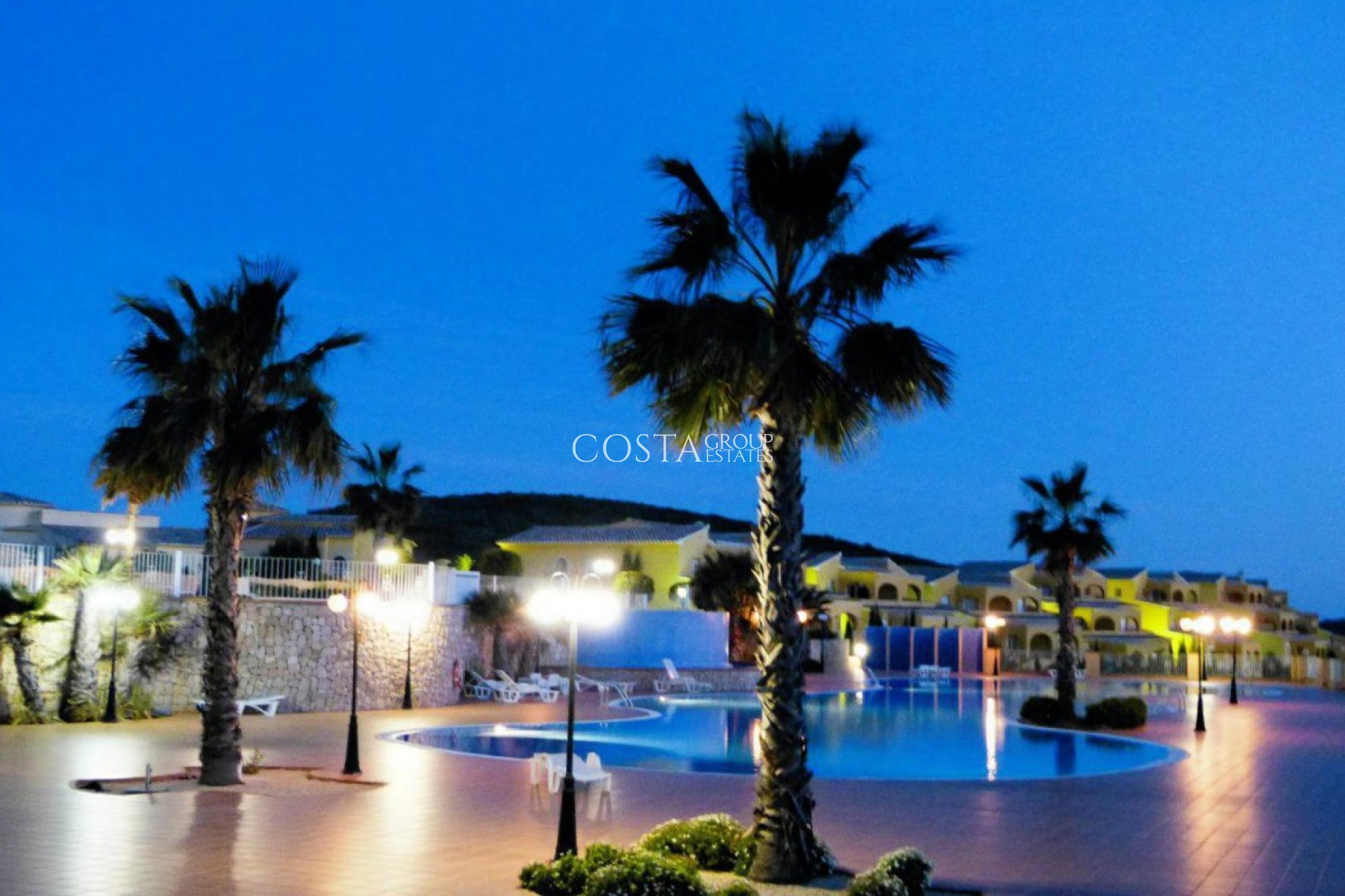 Odsprzedaż - Dom -
Benitachell - Benitachell Centro