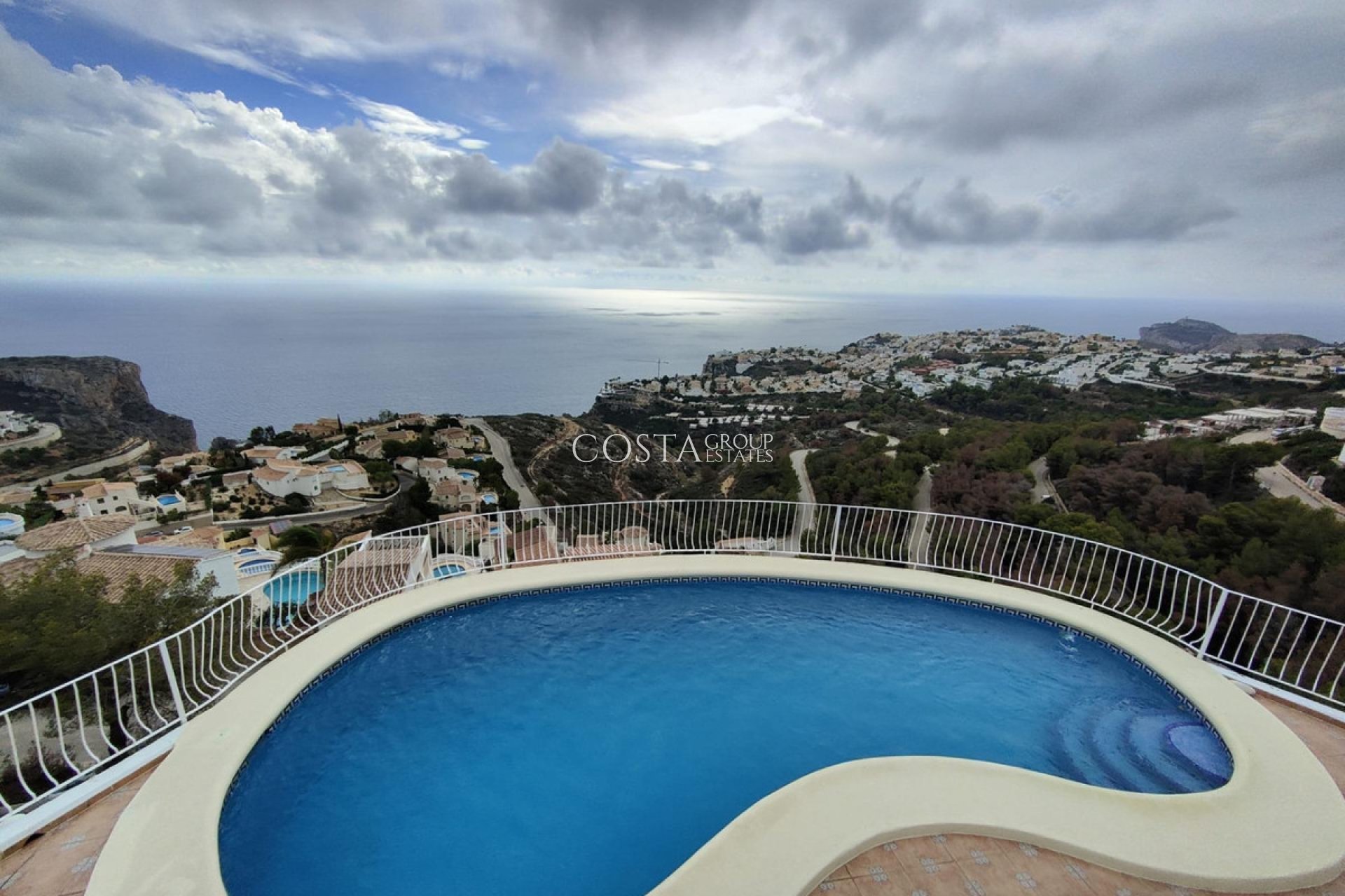 Odsprzedaż - Dom -
Benitachell - Benitachell Centro