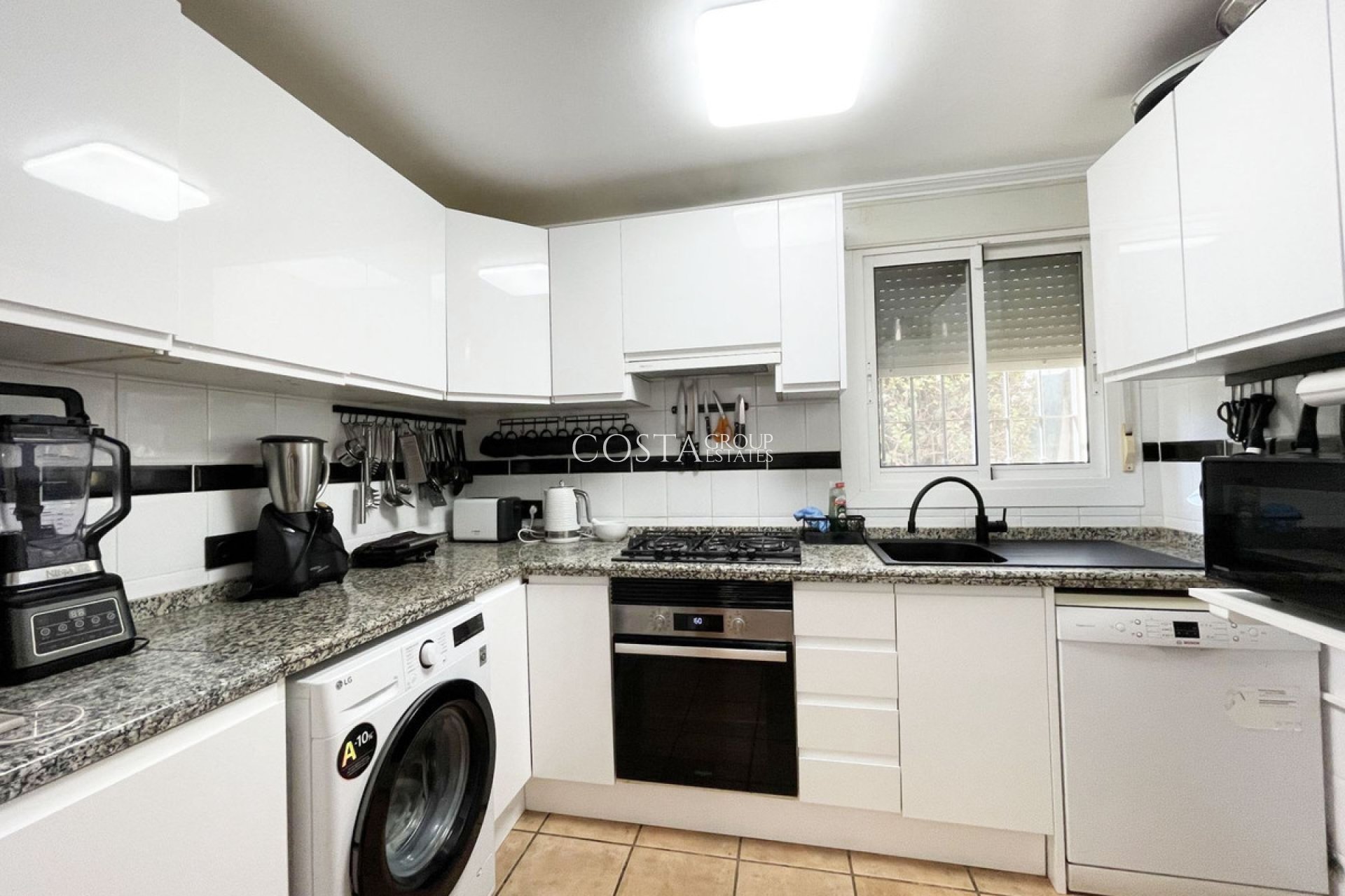 Odsprzedaż - Dom -
Calpe - Calpe Centro