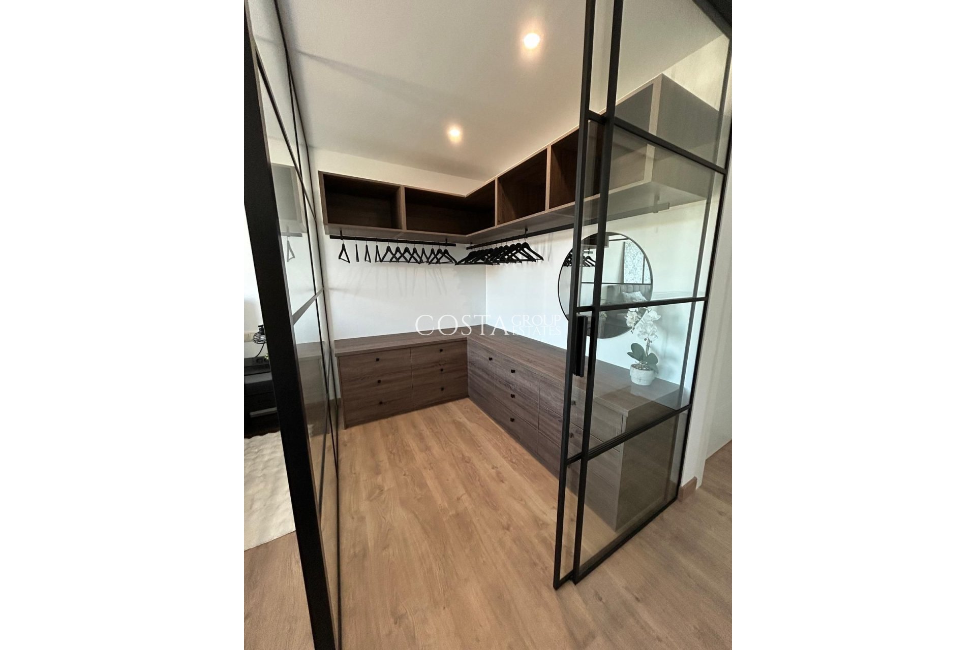 Odsprzedaż - Dom -
Dolores - Dolores Centro