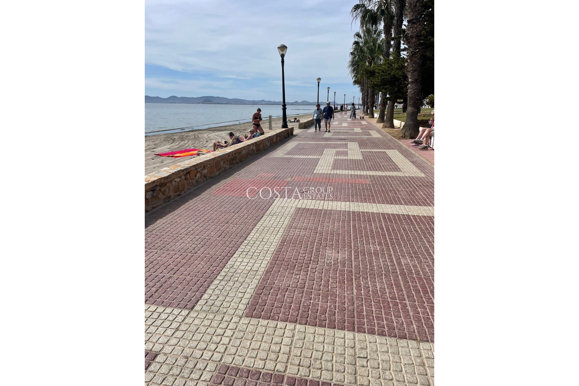 Odsprzedaż - Dom -
Los Alcazares - Los Alcazares Centro