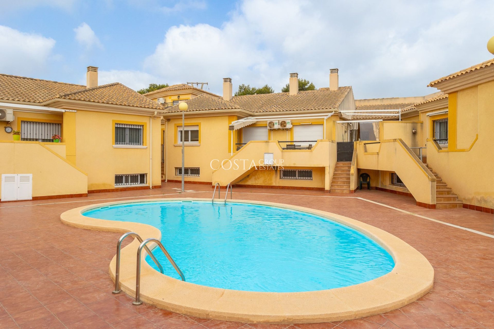 Odsprzedaż - Dom -
Murcia - La Puebla