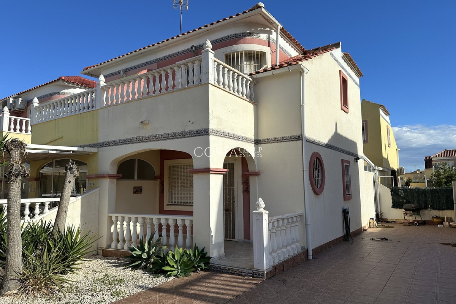 Odsprzedaż - Dom -
Orihuela Costa - Cabo Roig