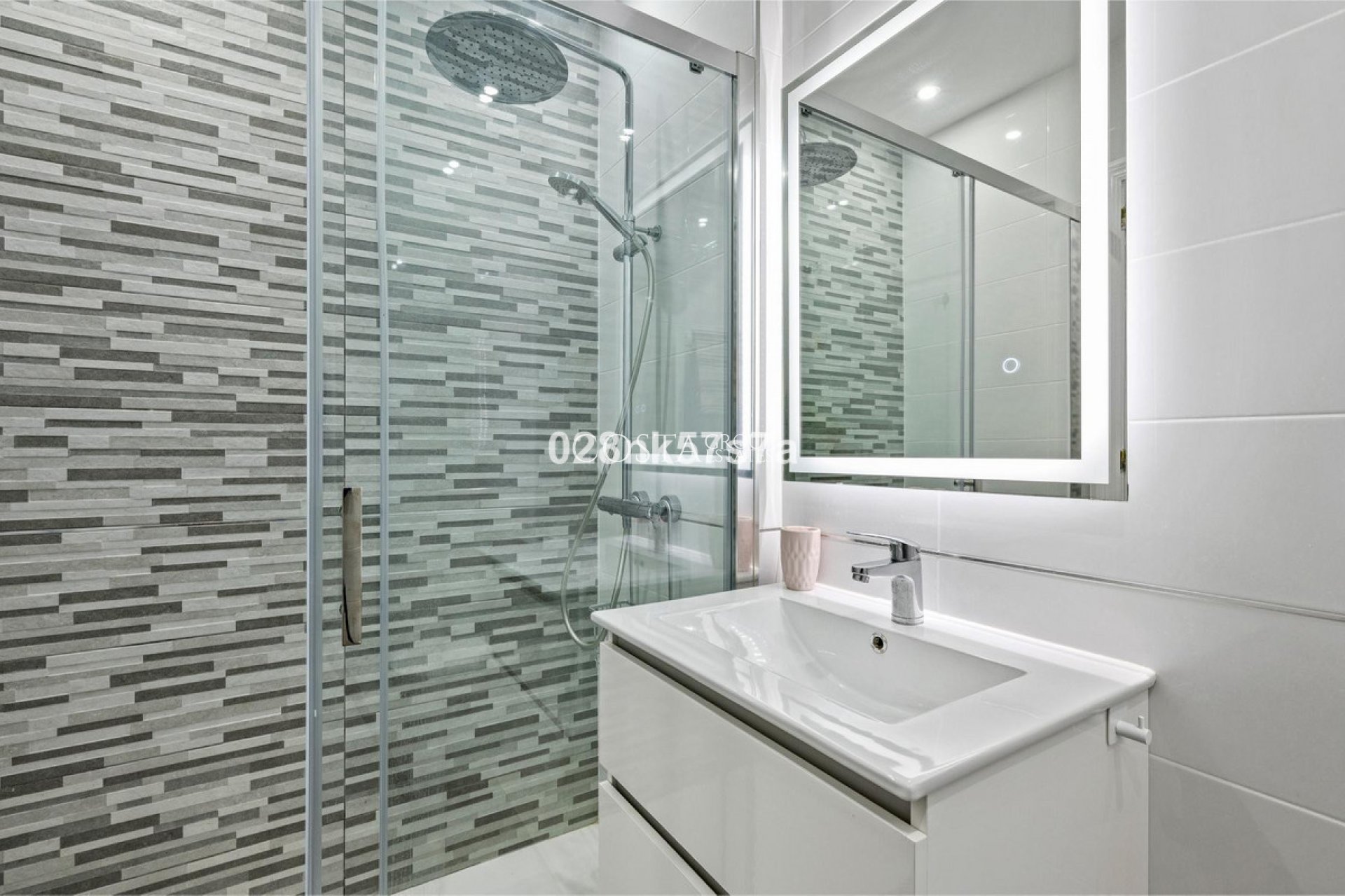 Odsprzedaż - Dom -
Orihuela Costa - La Zenia